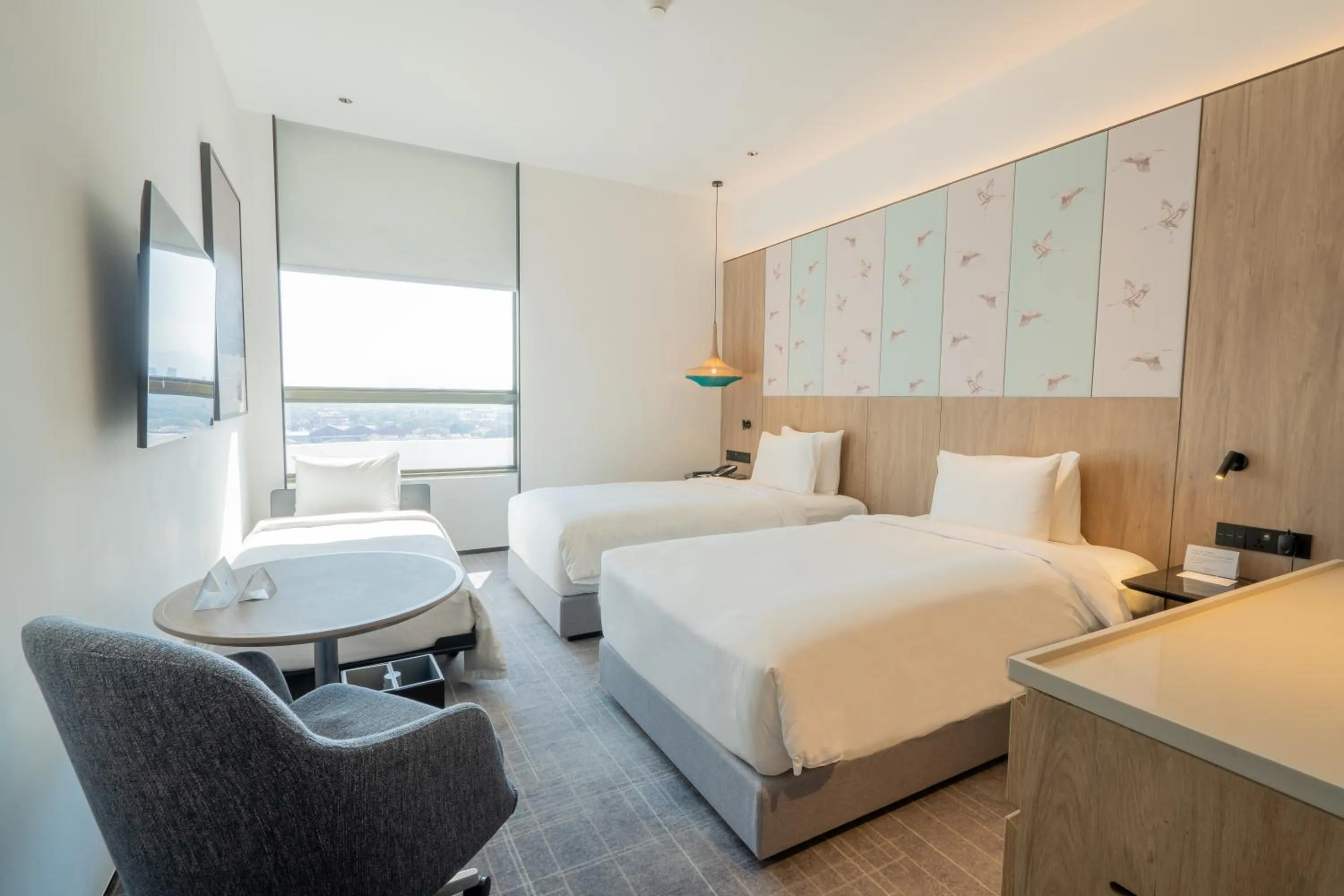 Bedroom, Bed in Crowne Plaza Penang Straits City by IHG