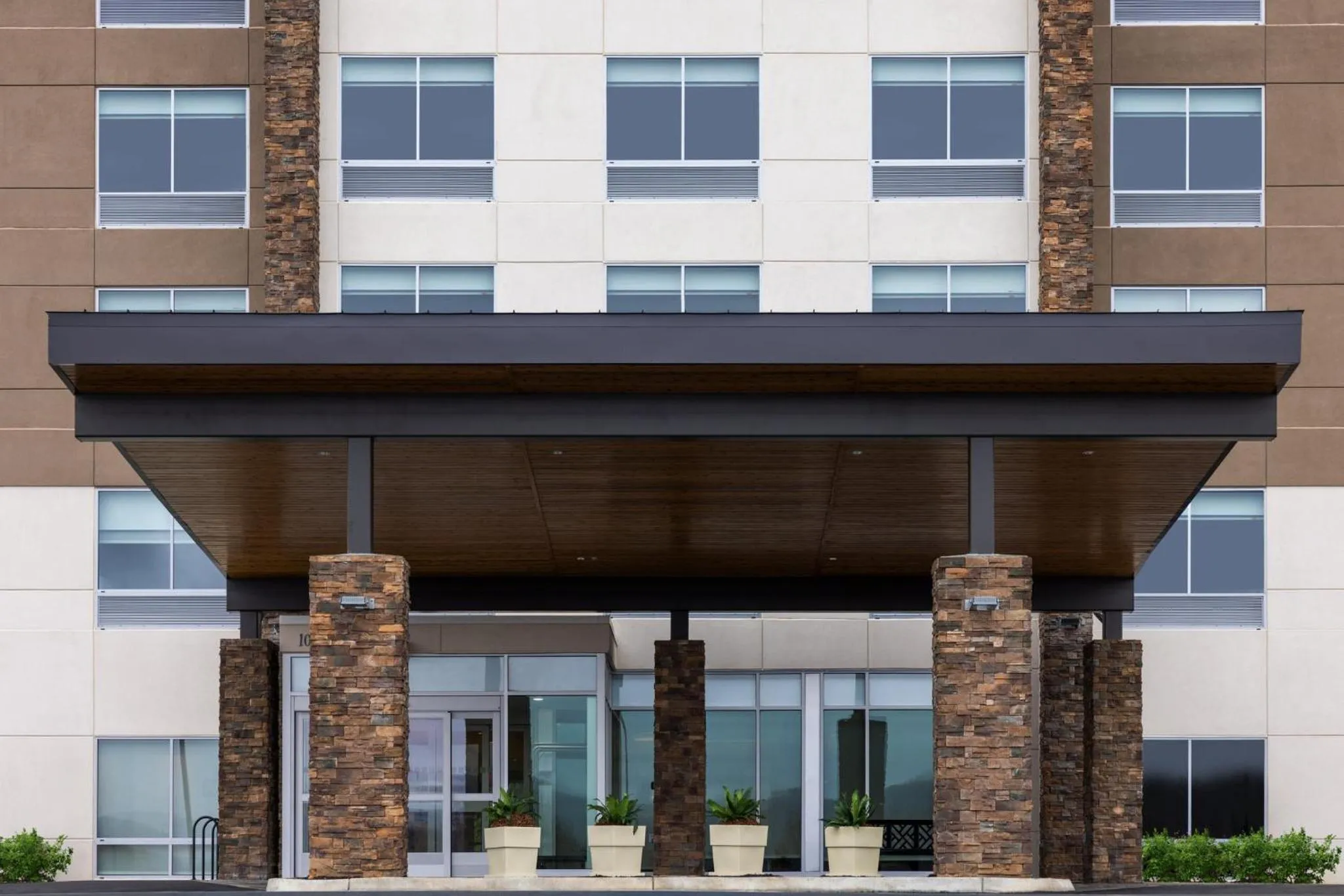 Property building in Holiday Inn Express & Suites Waynesboro East