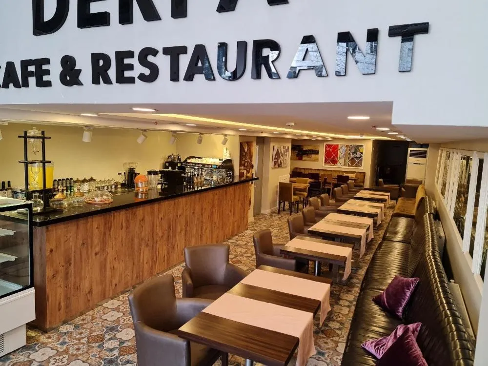 Restaurant/places to eat in Derpa Suite Hotel