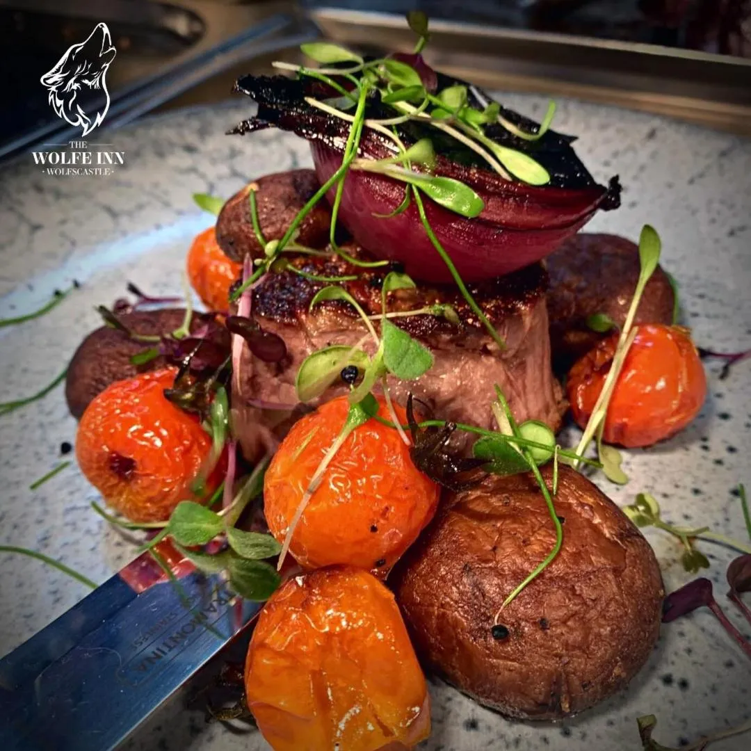 Restaurant/places to eat in The Wolfe Inn Wolfscastle