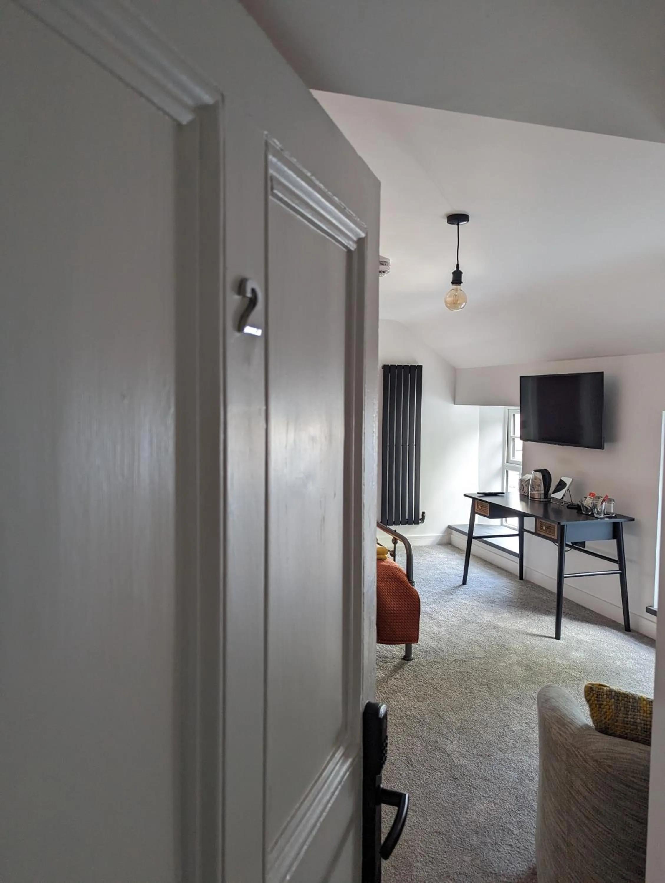 TV and multimedia, Bed in The Wolfe Inn Wolfscastle