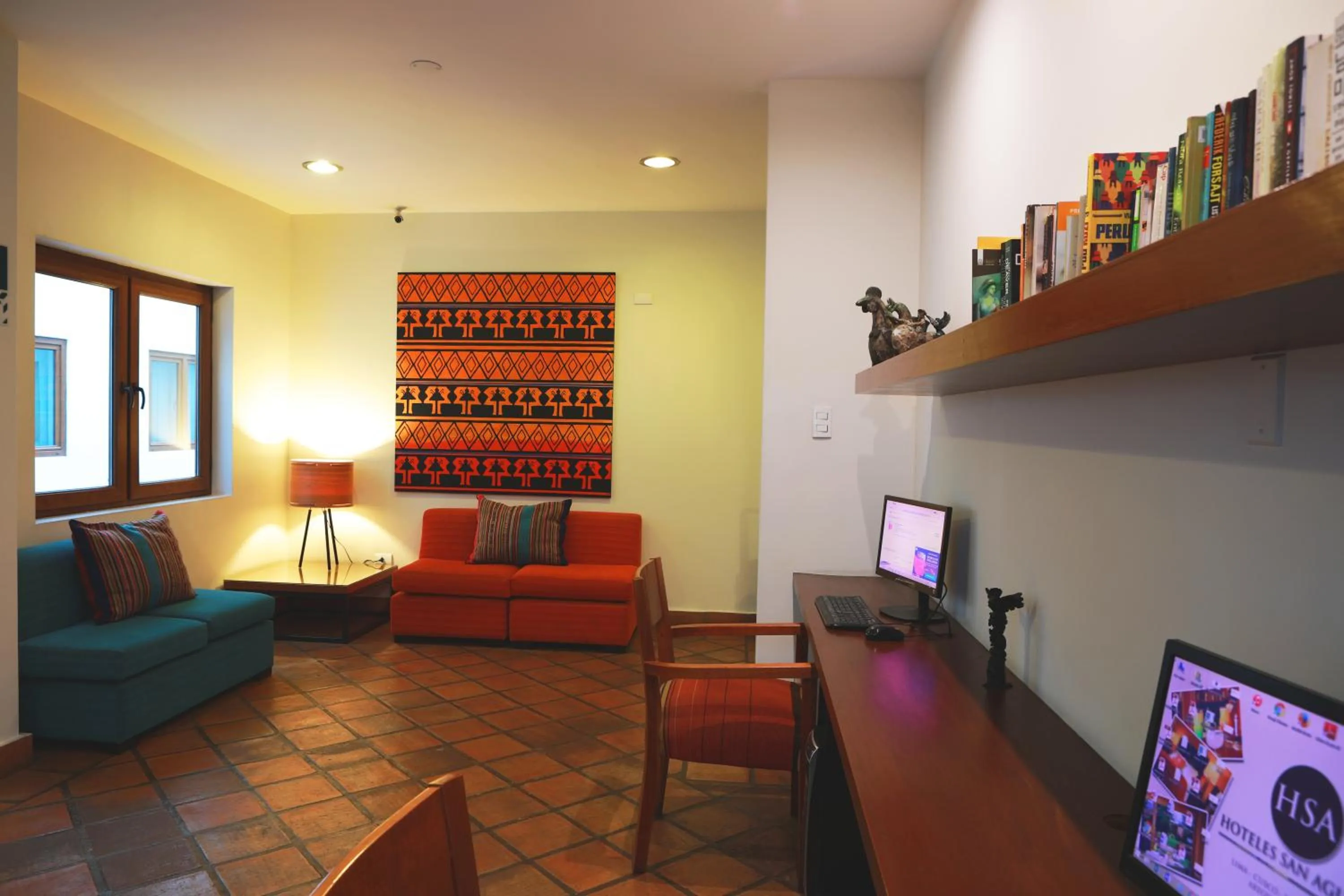 Living room in San Agustin Plaza