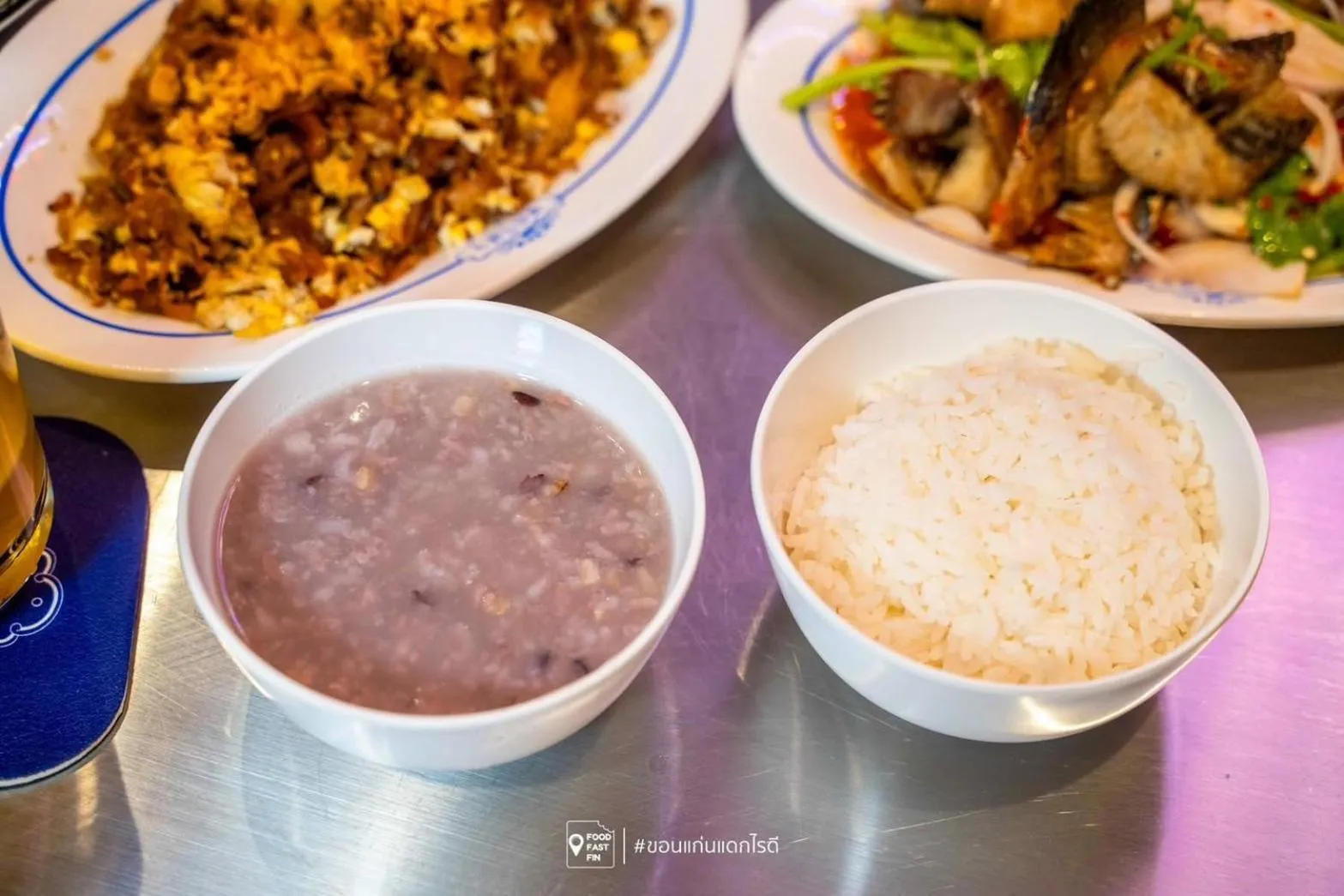 Restaurant/places to eat in Chaipat Hotel