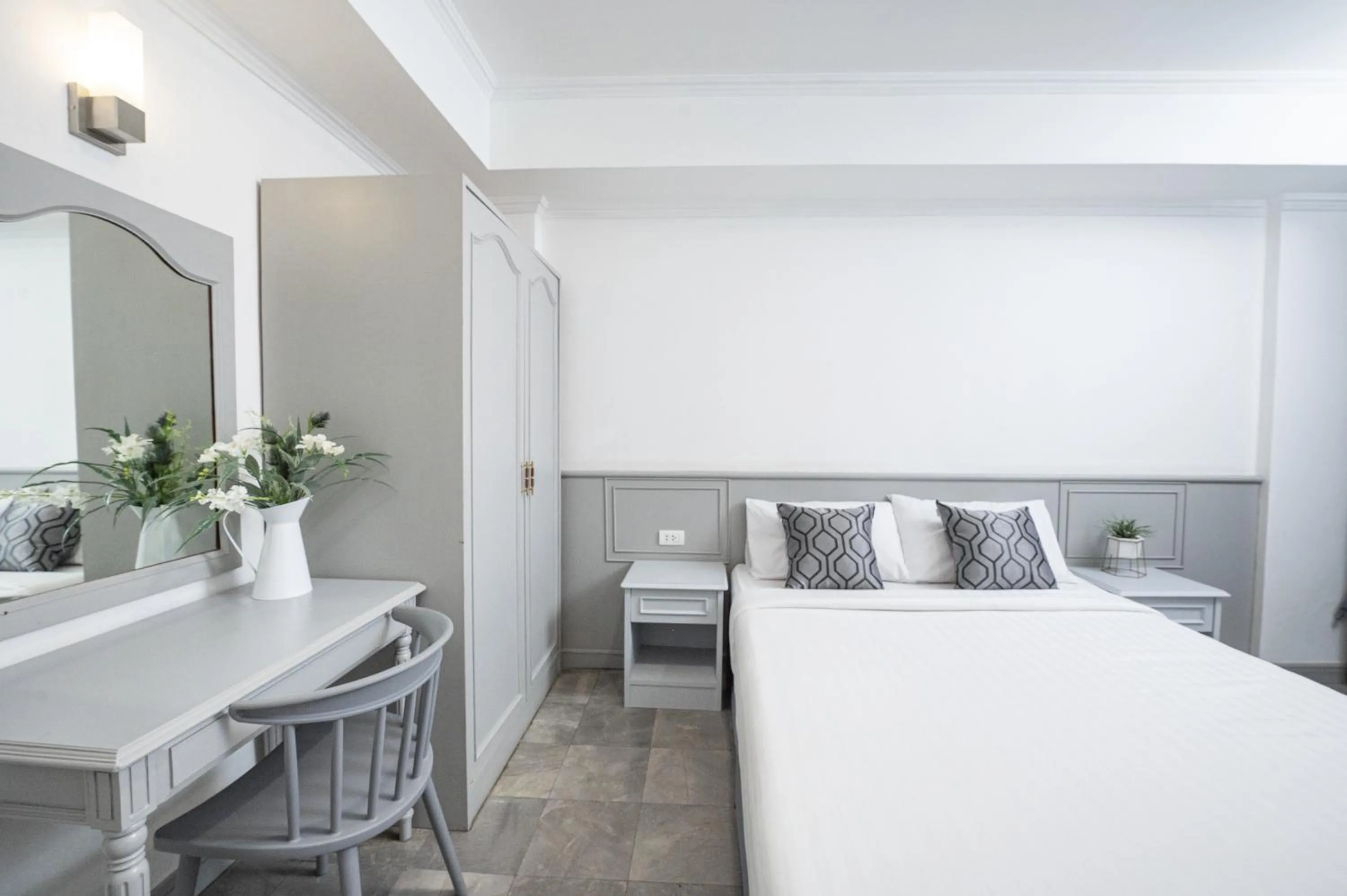 Bed in Chaipat Hotel