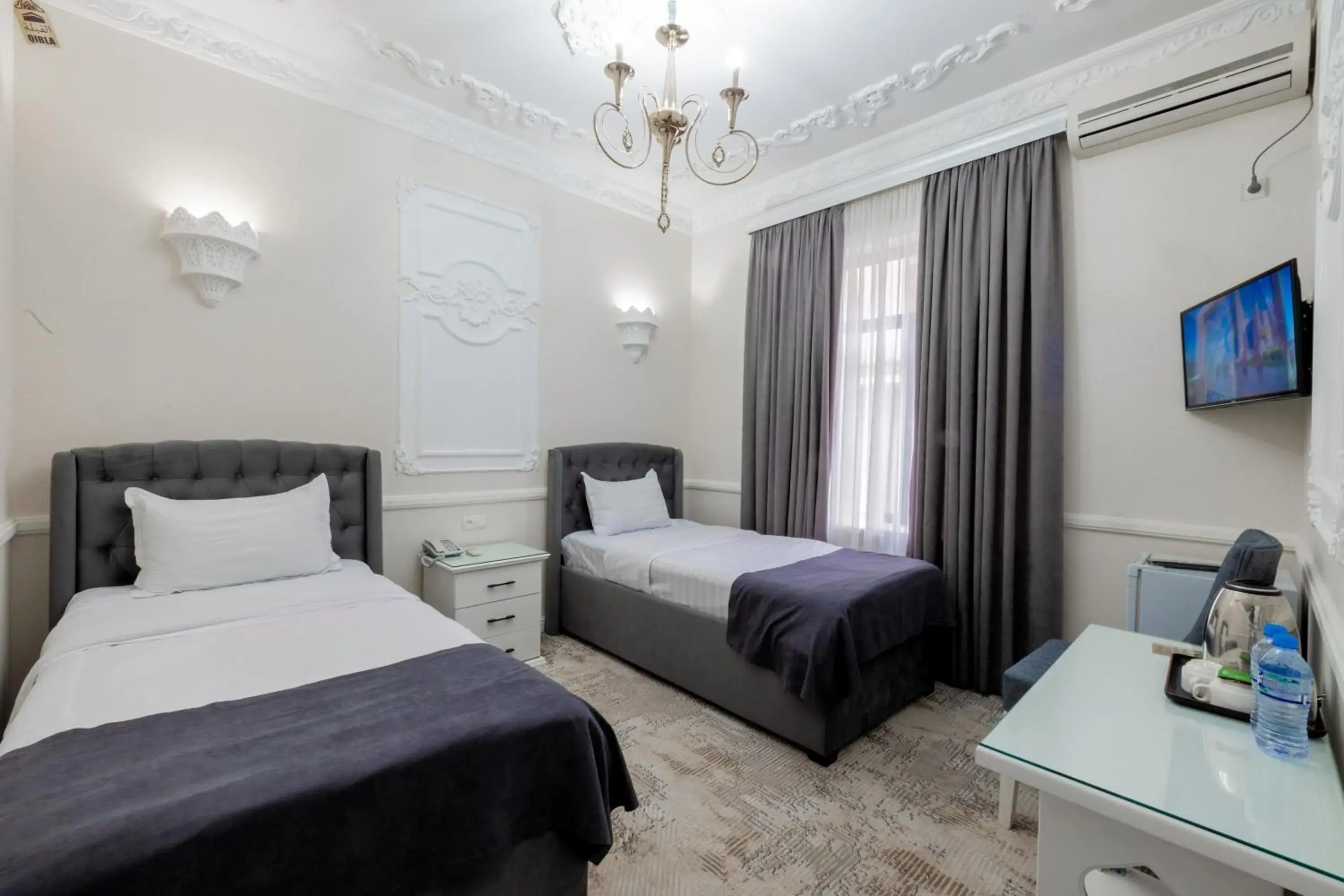 Twin Room - single occupancy in Hotel Billuri Sitora Twin Room - single occupancy in Hotel Billuri Sitora