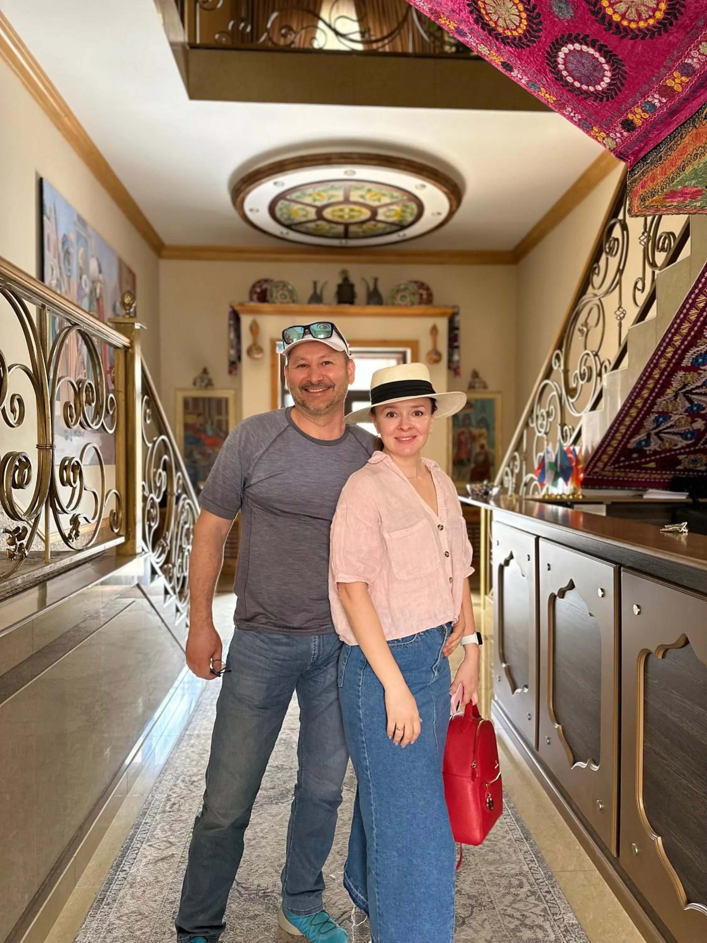 Guests in Hotel Billuri Sitora