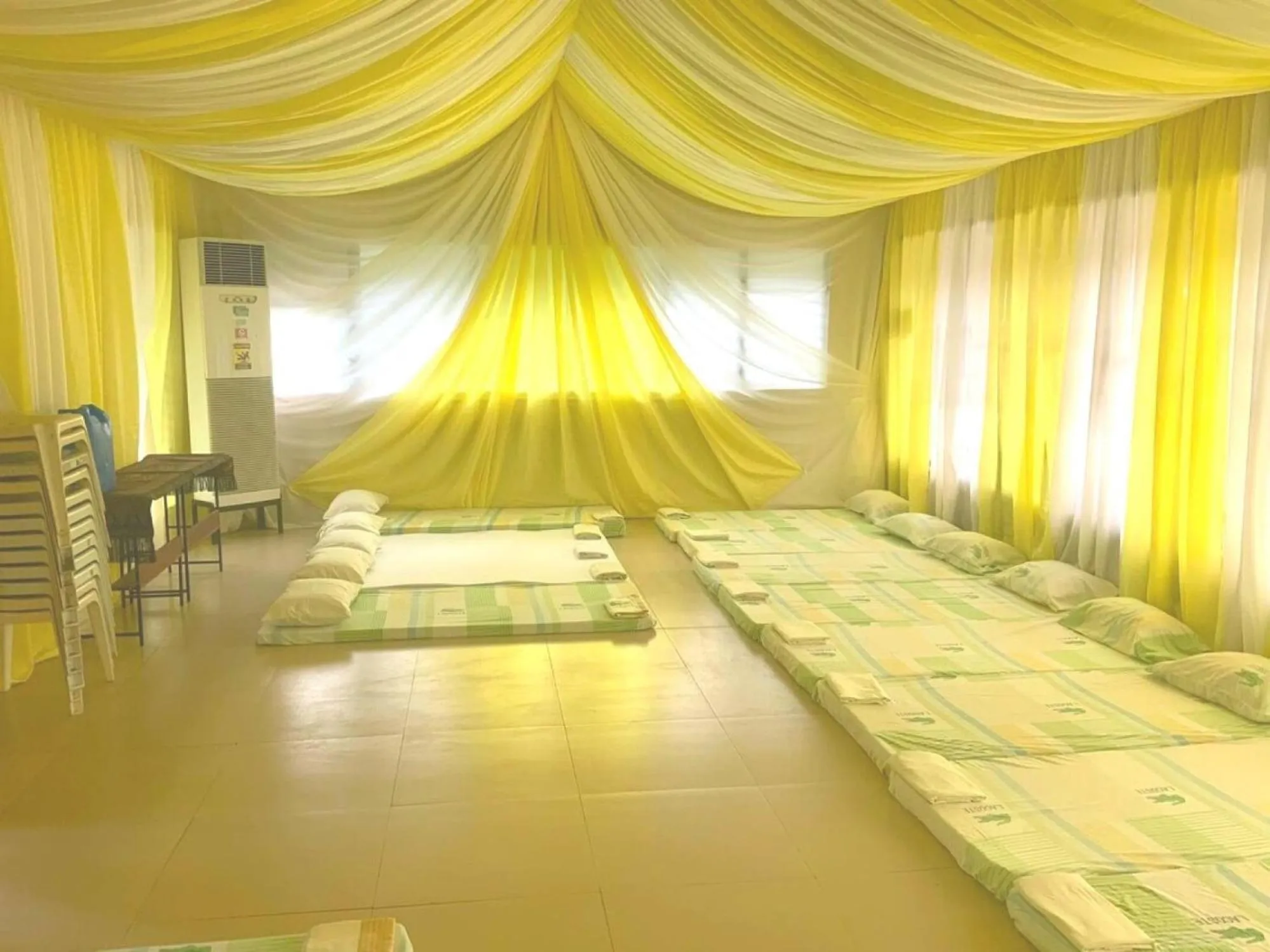 Bed in Iloilo Paraw Beach Resort