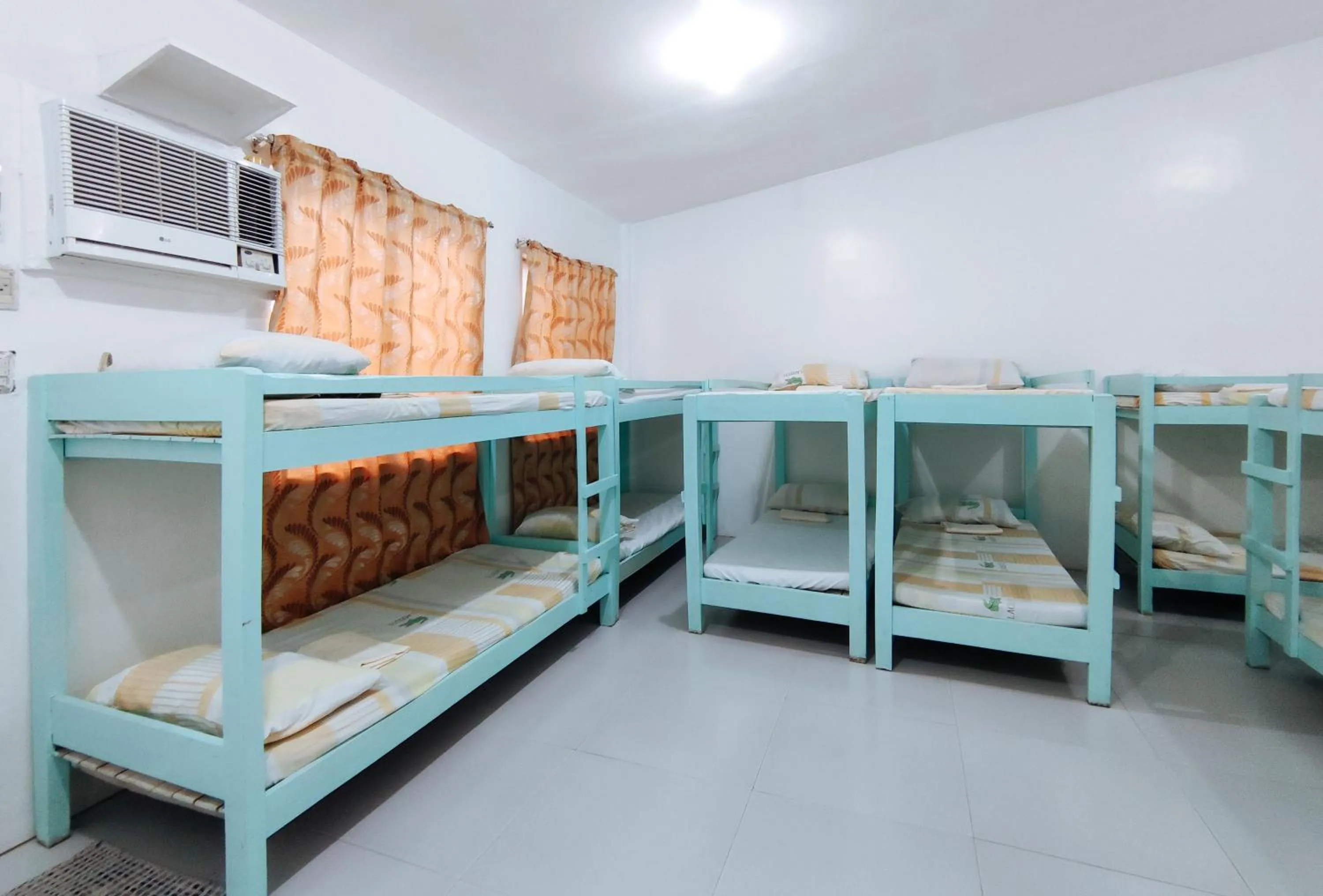 Bedroom, Bed in Iloilo Paraw Beach Resort