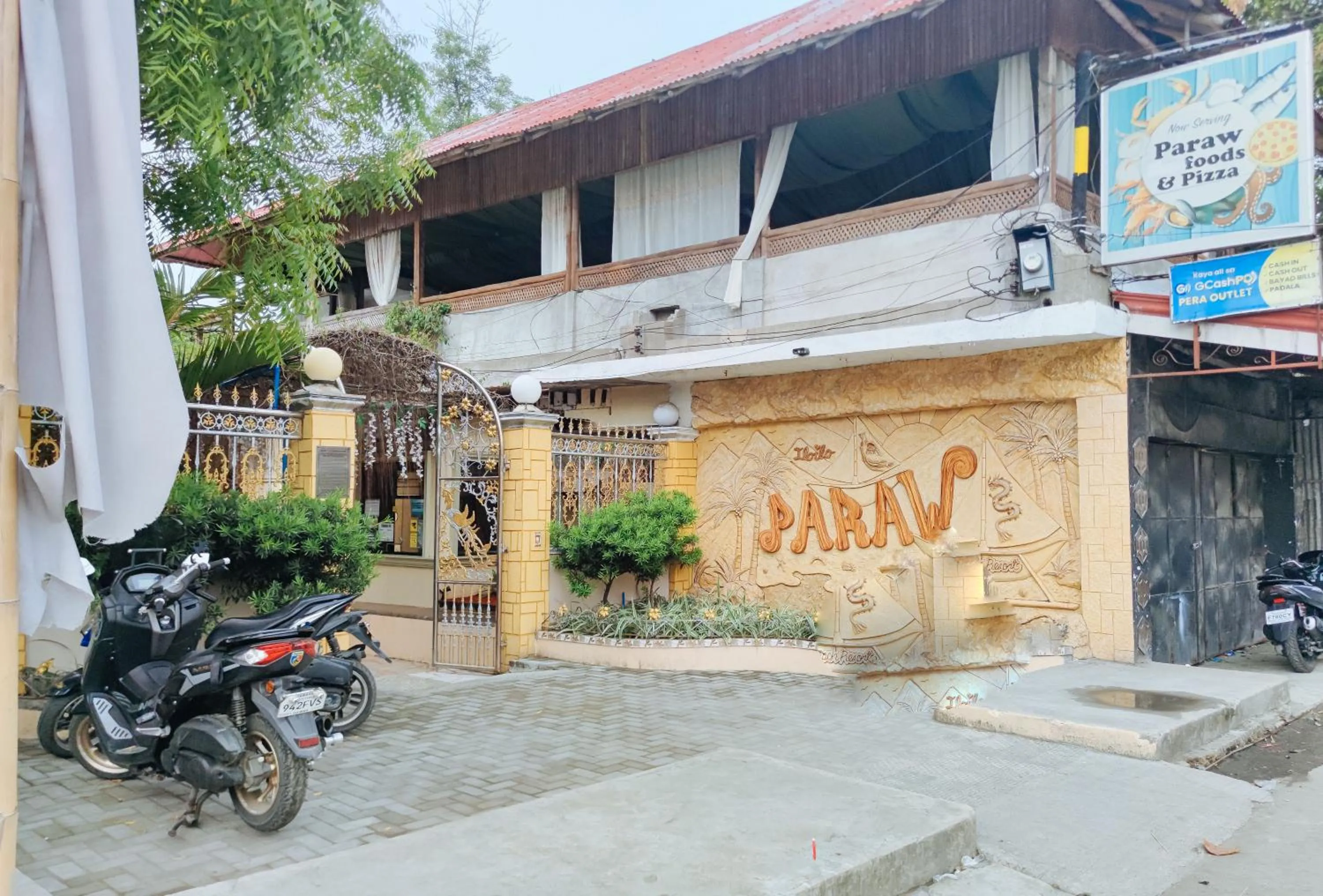 Property building in Iloilo Paraw Beach Resort