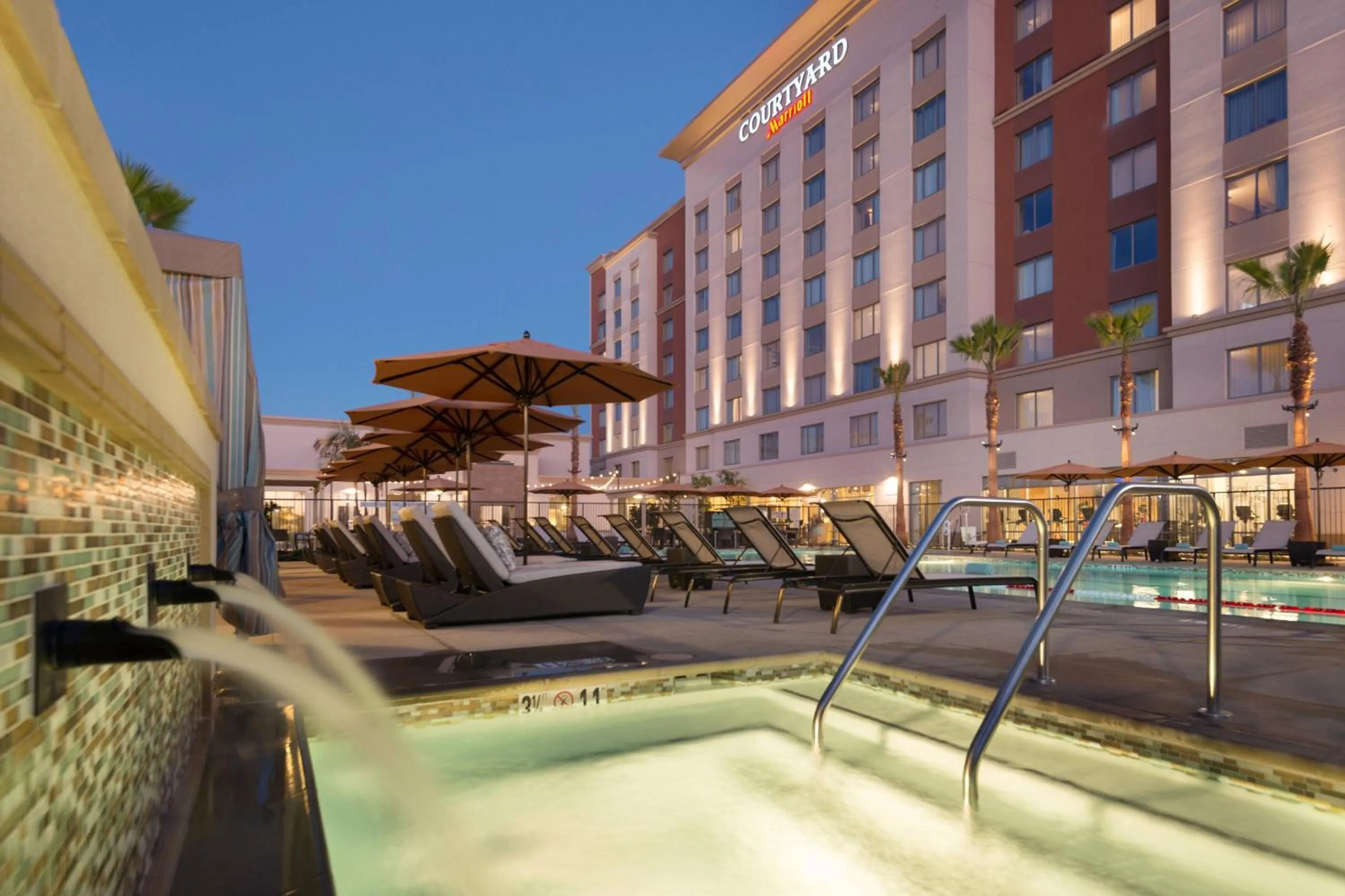 Fitness centre/facilities in Courtyard by Marriott Irvine Spectrum