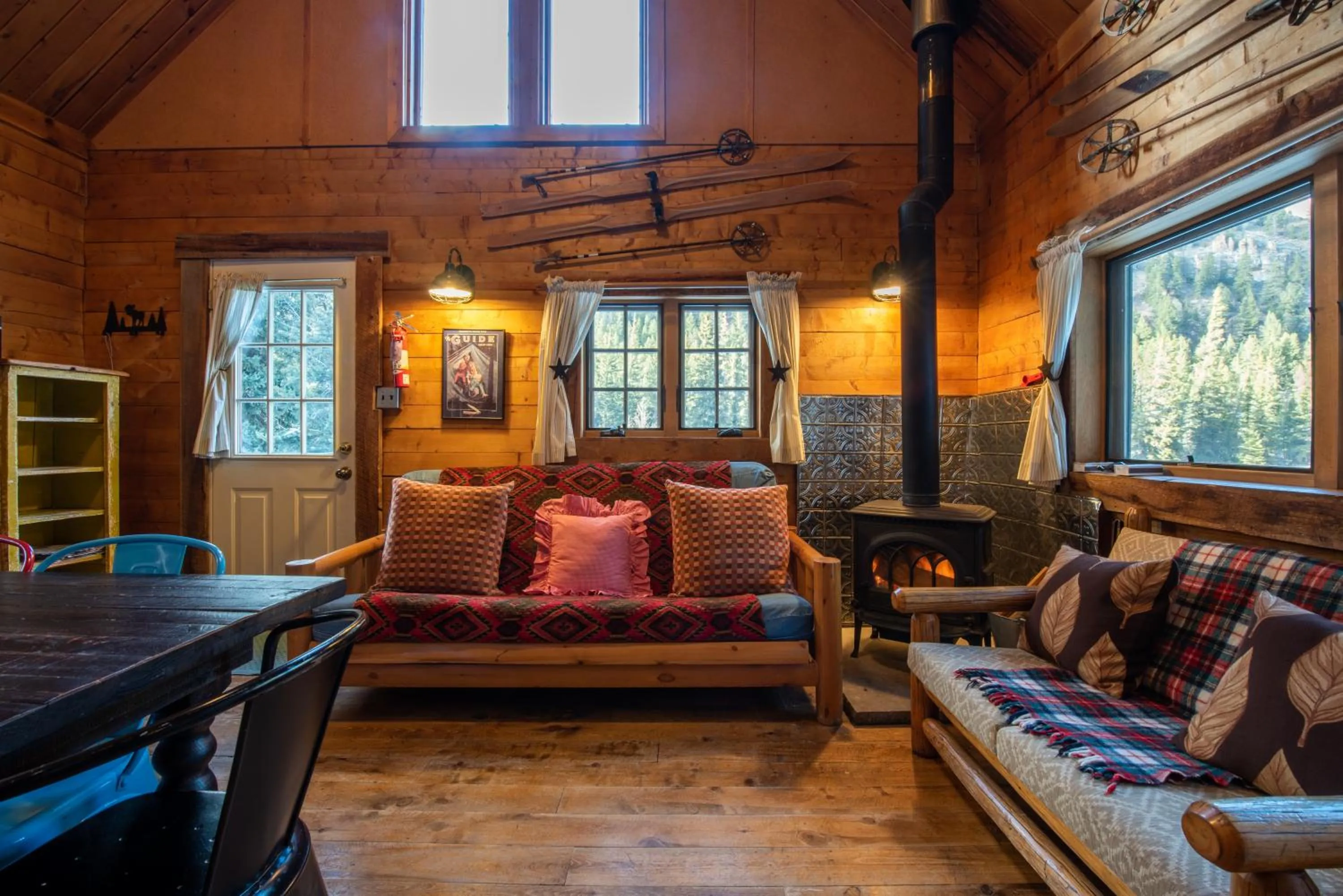 Pioneer Guest Cabins