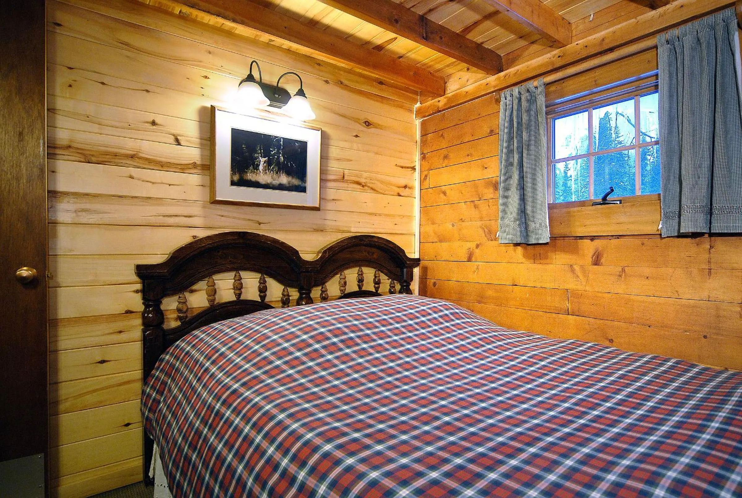 Bedroom, Bed in Pioneer Guest Cabins