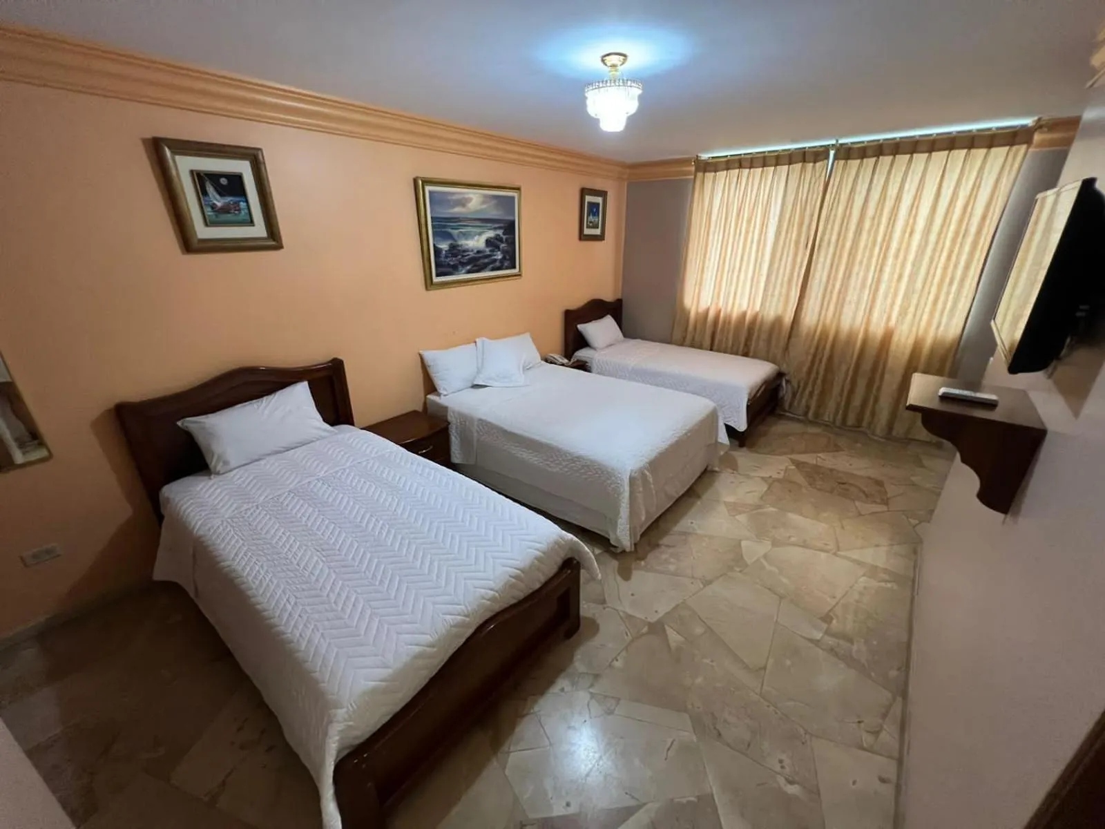 Bed in Hotel Bucaneiro