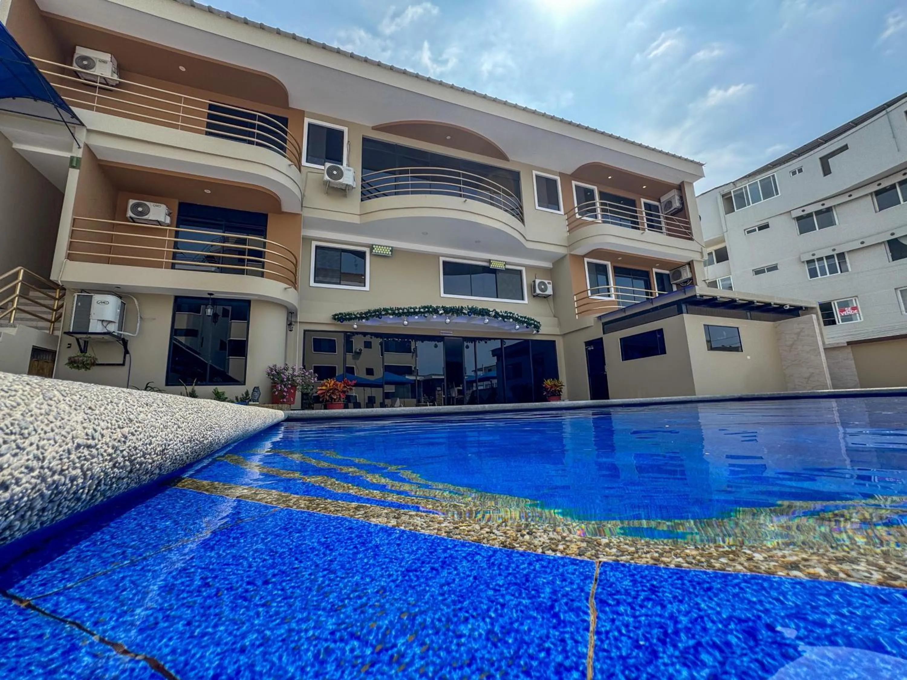 Pool view in Hotel Bucaneiro
