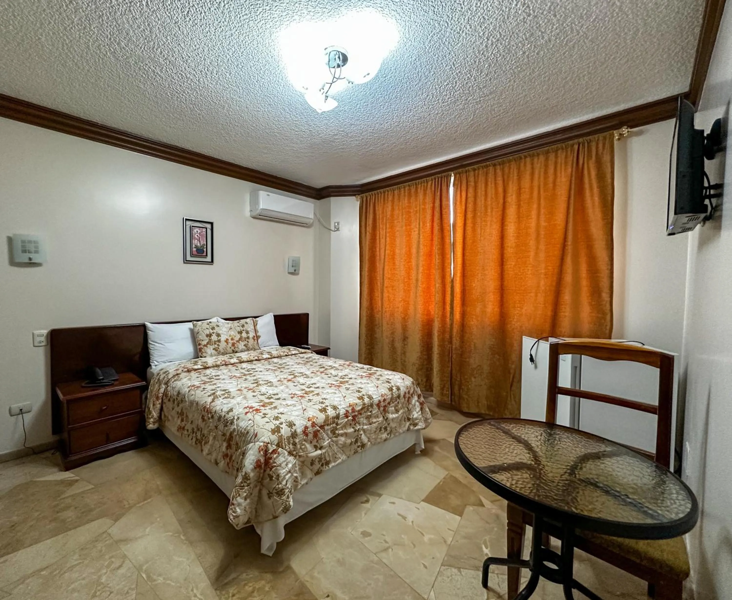 Bed in Hotel Bucaneiro