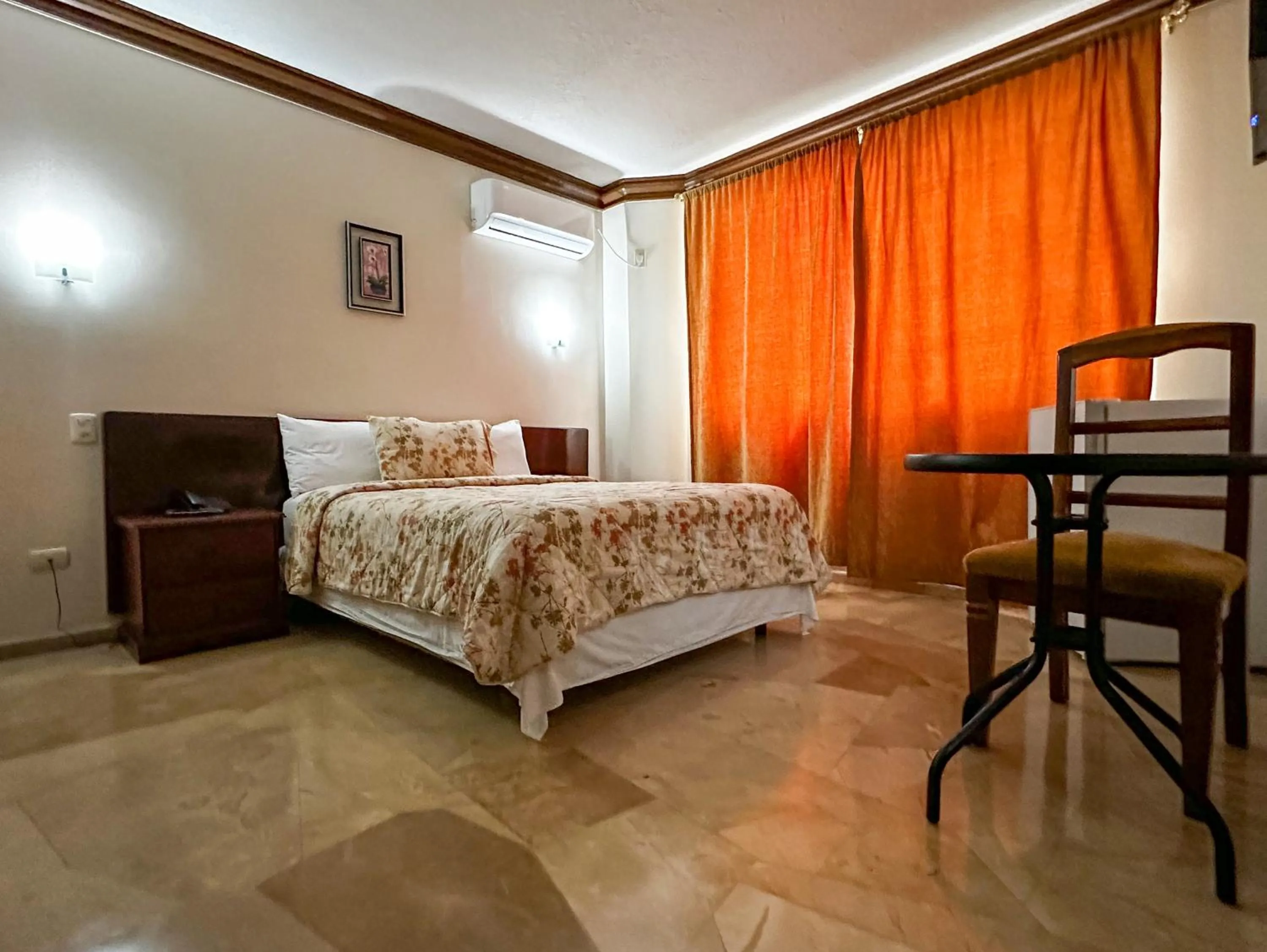 Bed in Hotel Bucaneiro