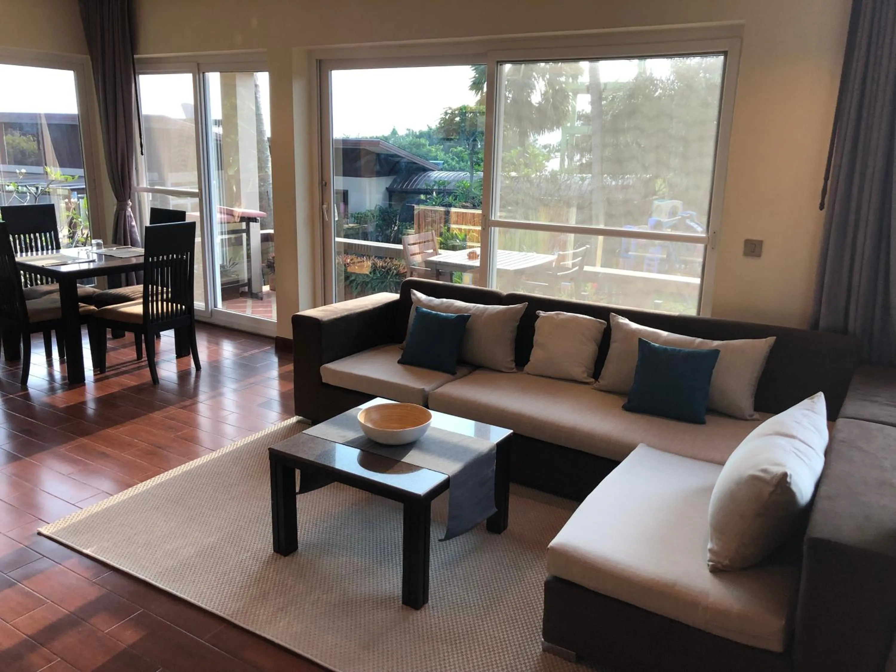 Living room in Royal Beach Boutique Resort & Spa Koh Samui