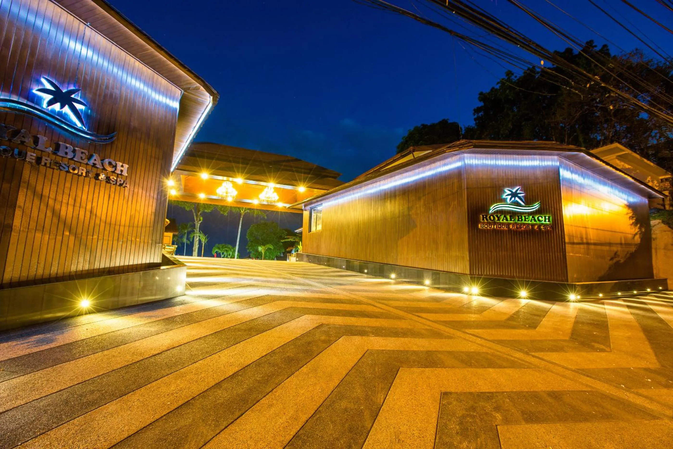 Facade/entrance in Royal Beach Boutique Resort & Spa Koh Samui