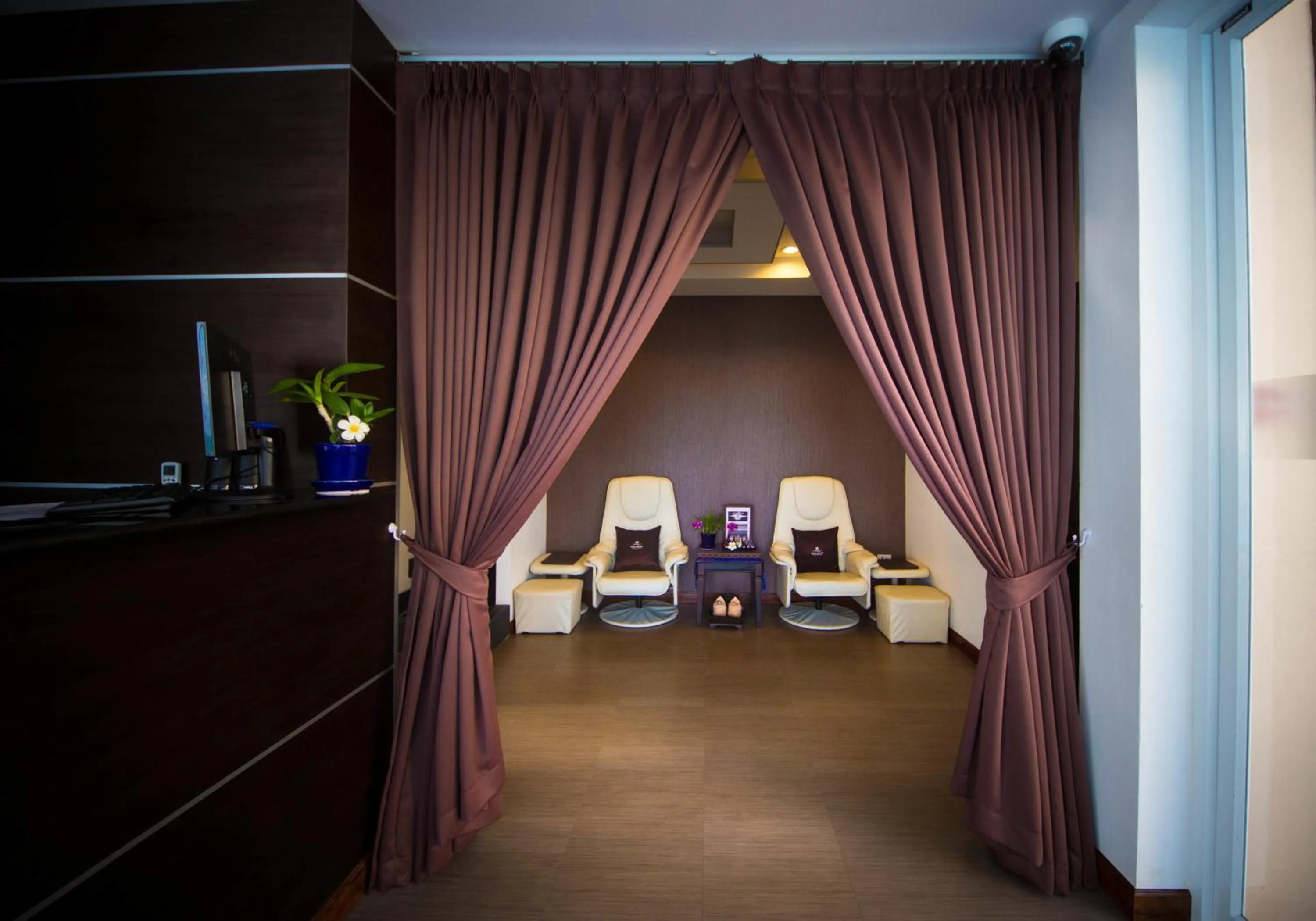 Massage in Royal Beach Boutique Resort & Spa Koh Samui
