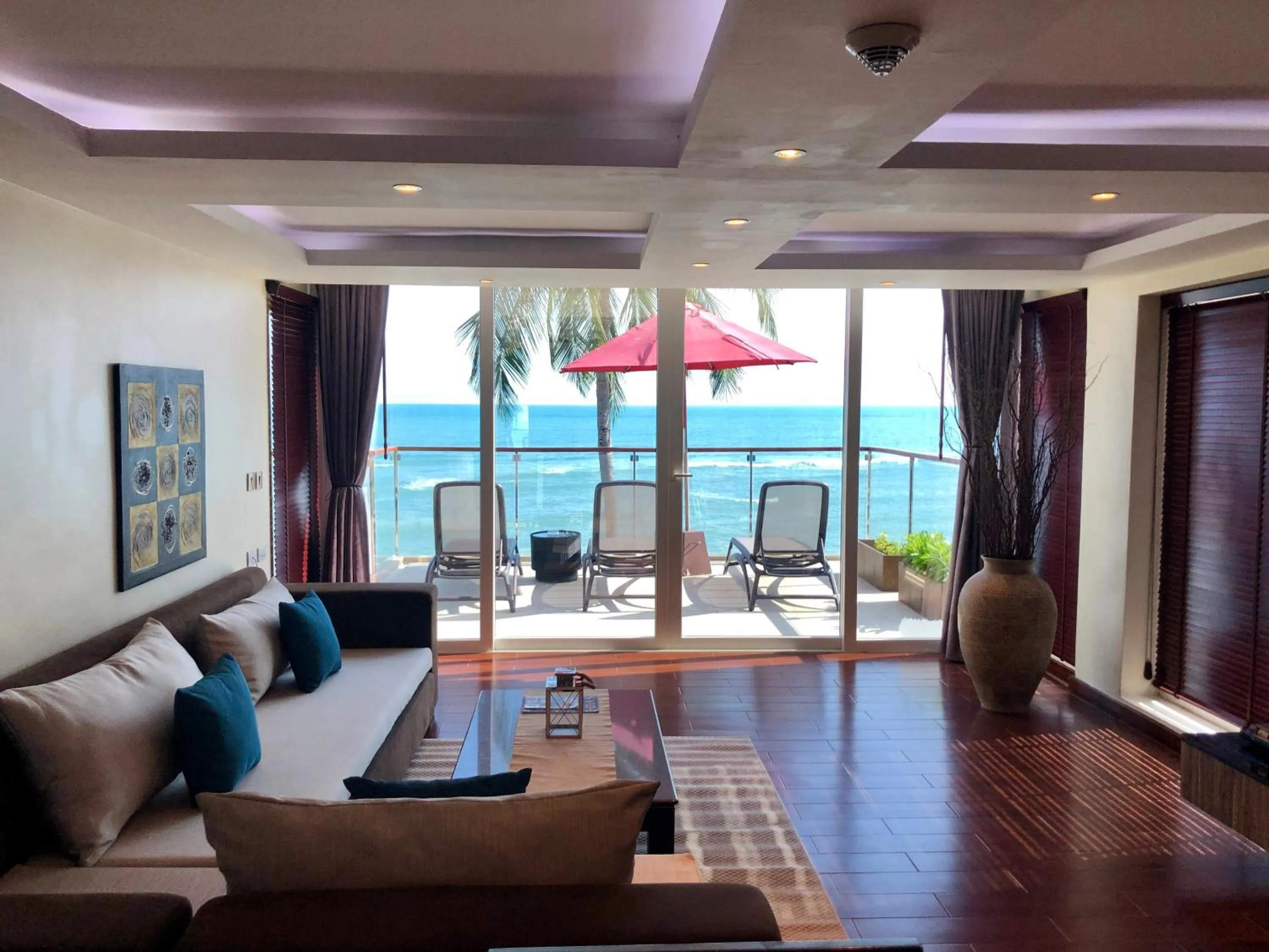 Living room in Royal Beach Boutique Resort & Spa Koh Samui