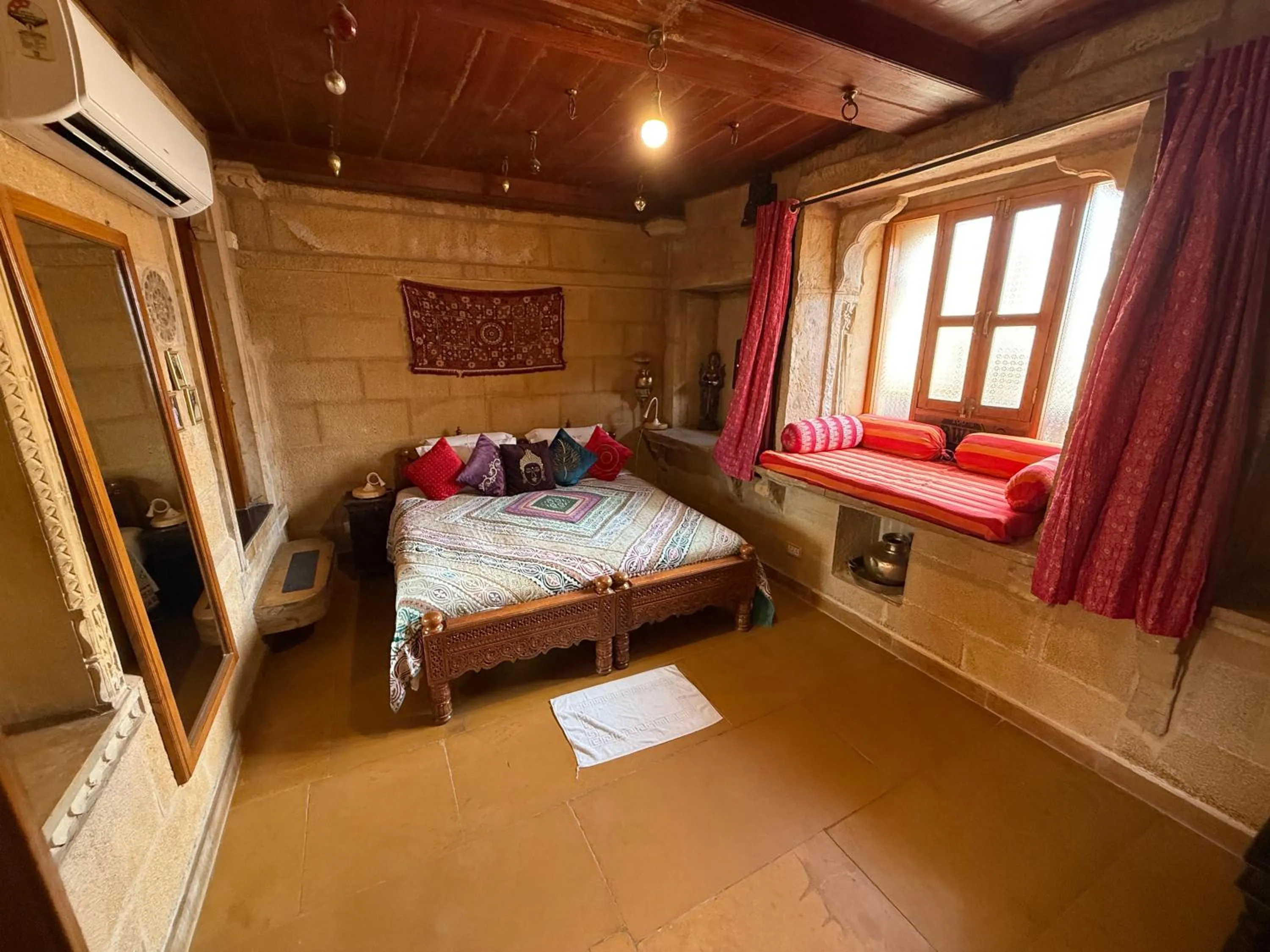 Bed in Hotel Victoria