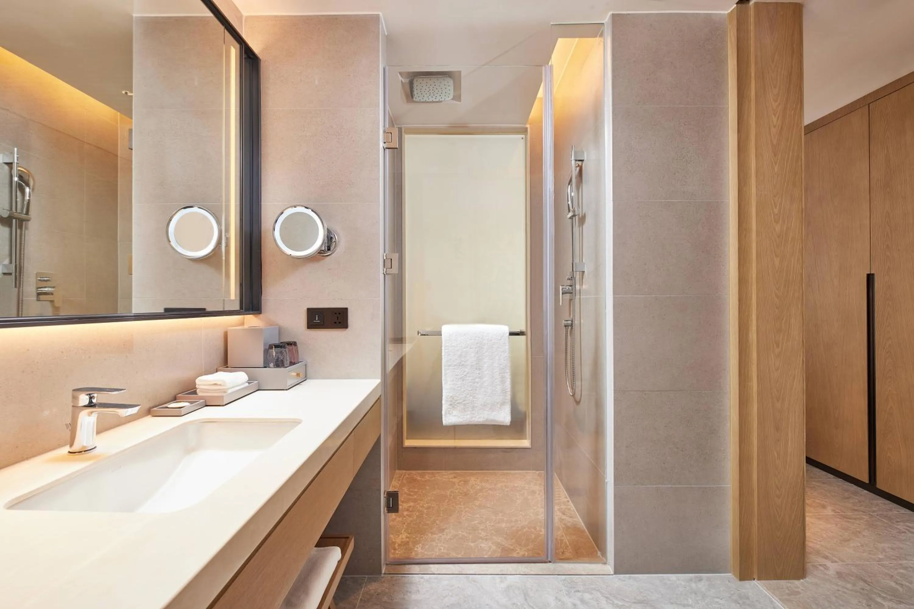 Toilet in Courtyard by Marriott Jiuzhaigou