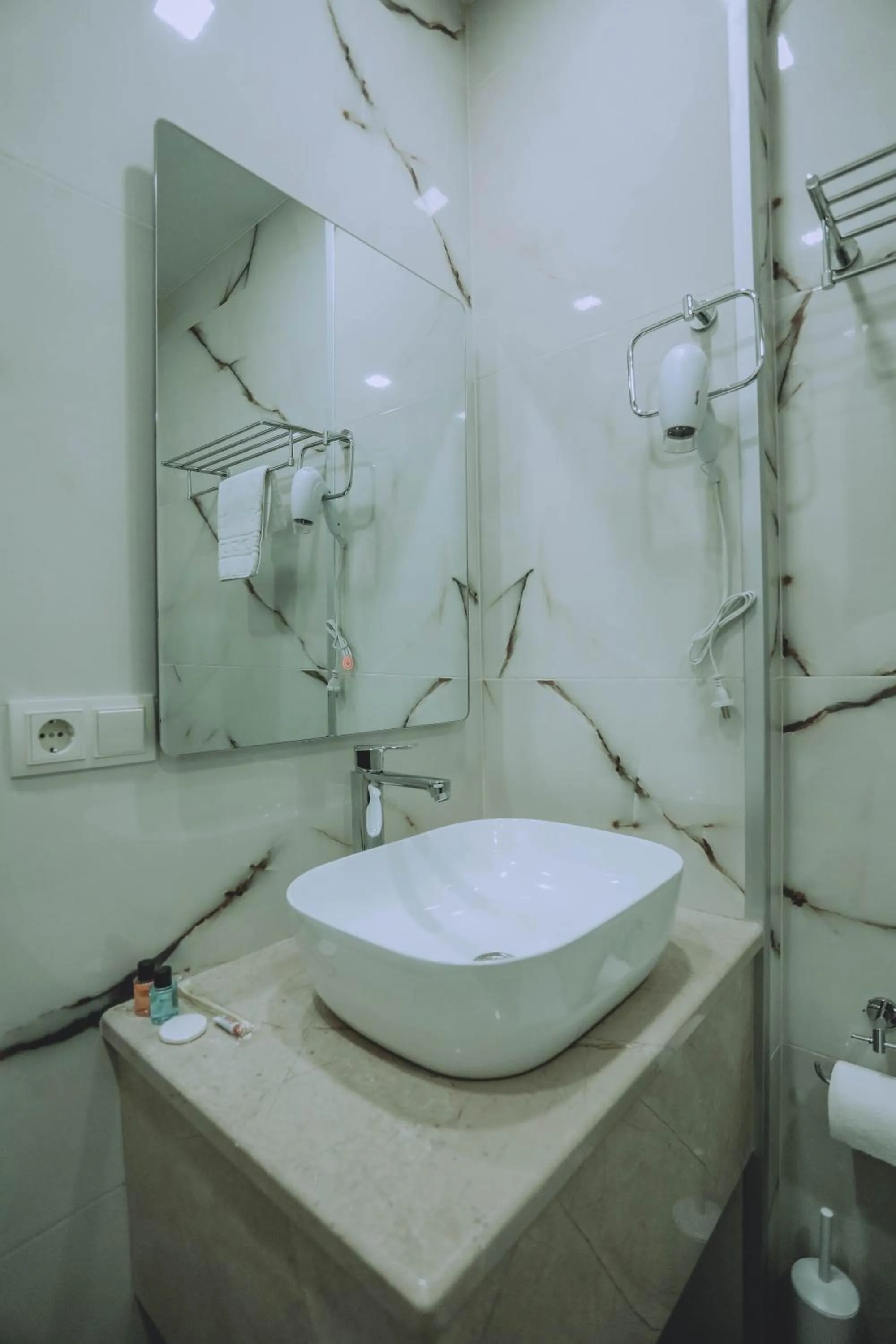 Shower in Royal Medis Hotel