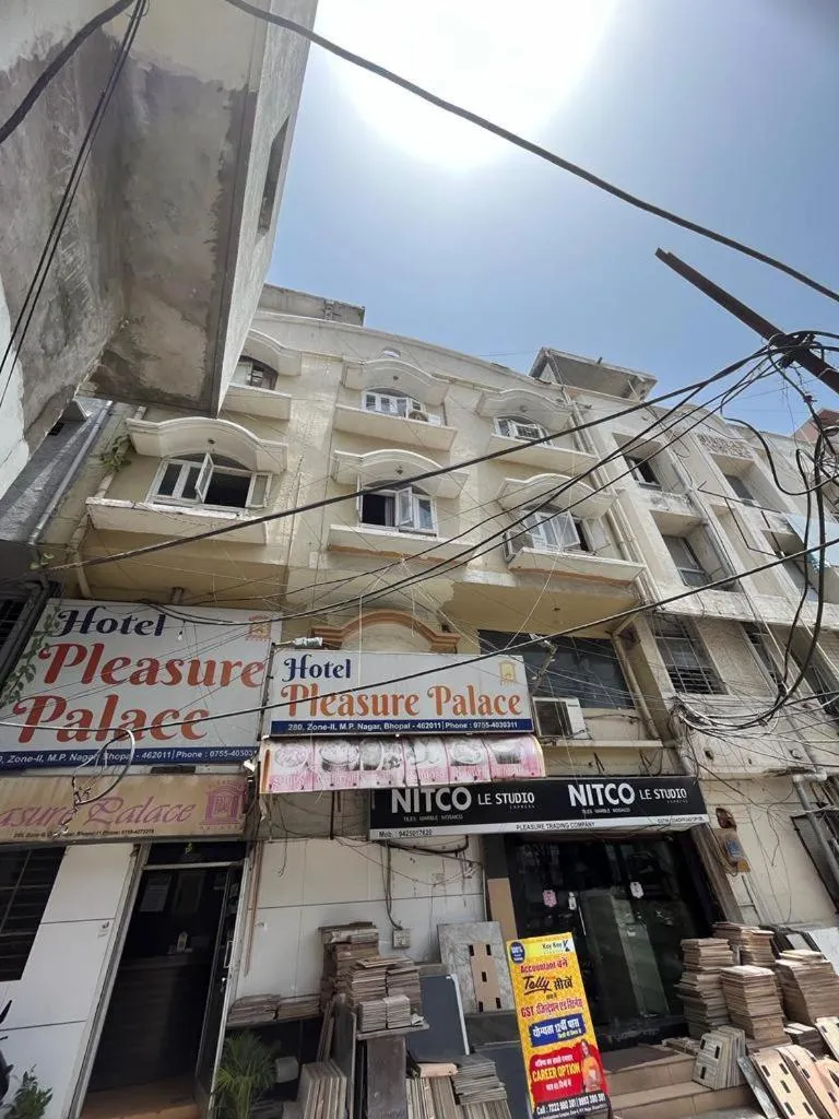 Property Building in Hotel pleasure palace