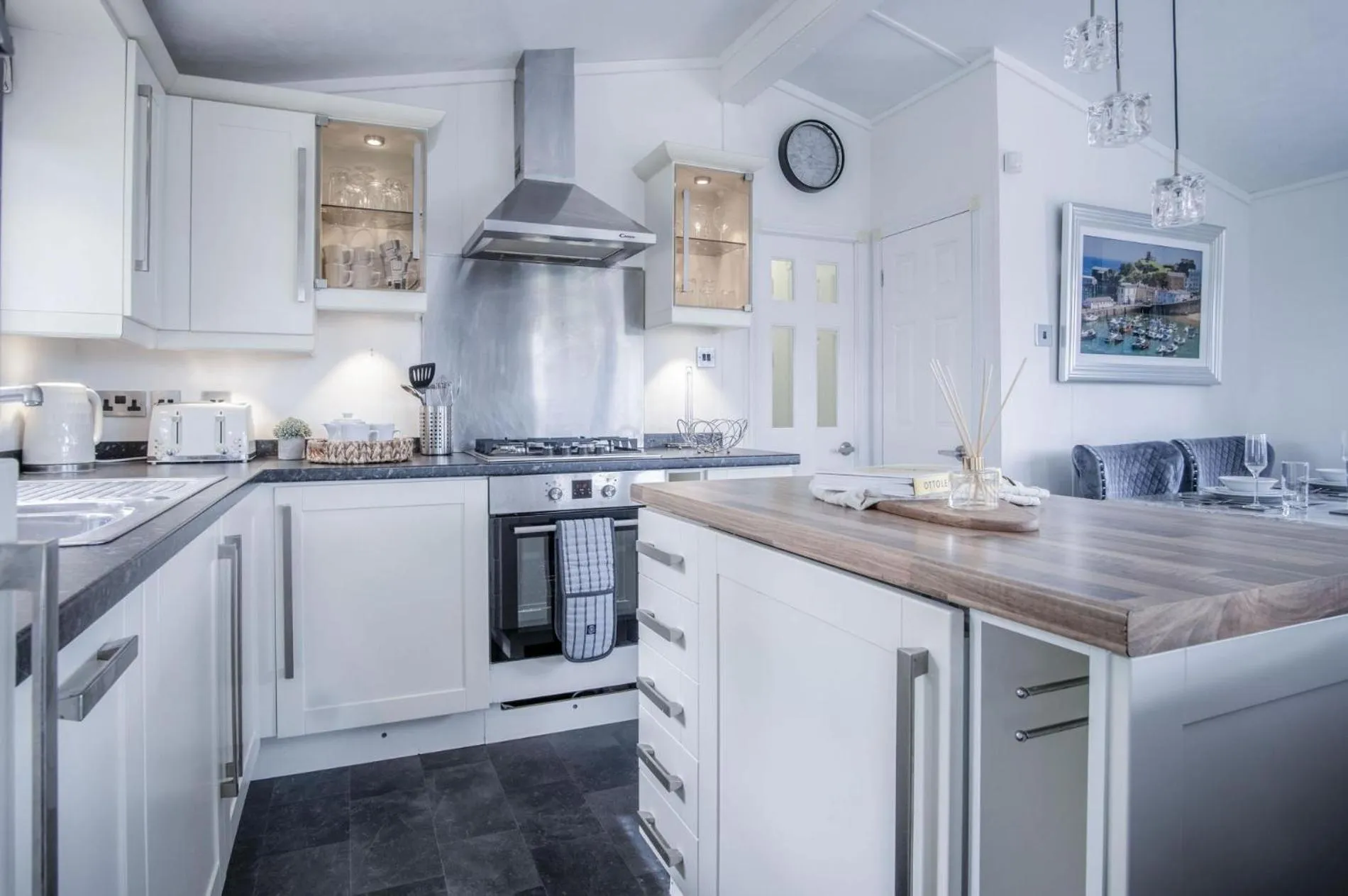 Floor plan in 1 Manor Lodge - 3 Bedroom Lodge - Pendine