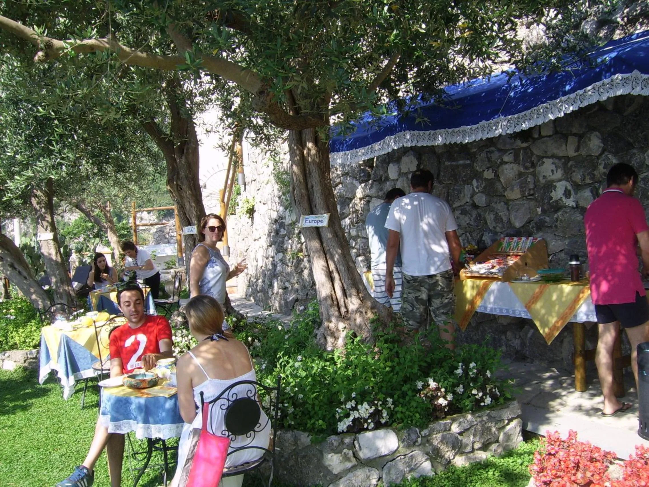 Restaurant/places to eat in World Center