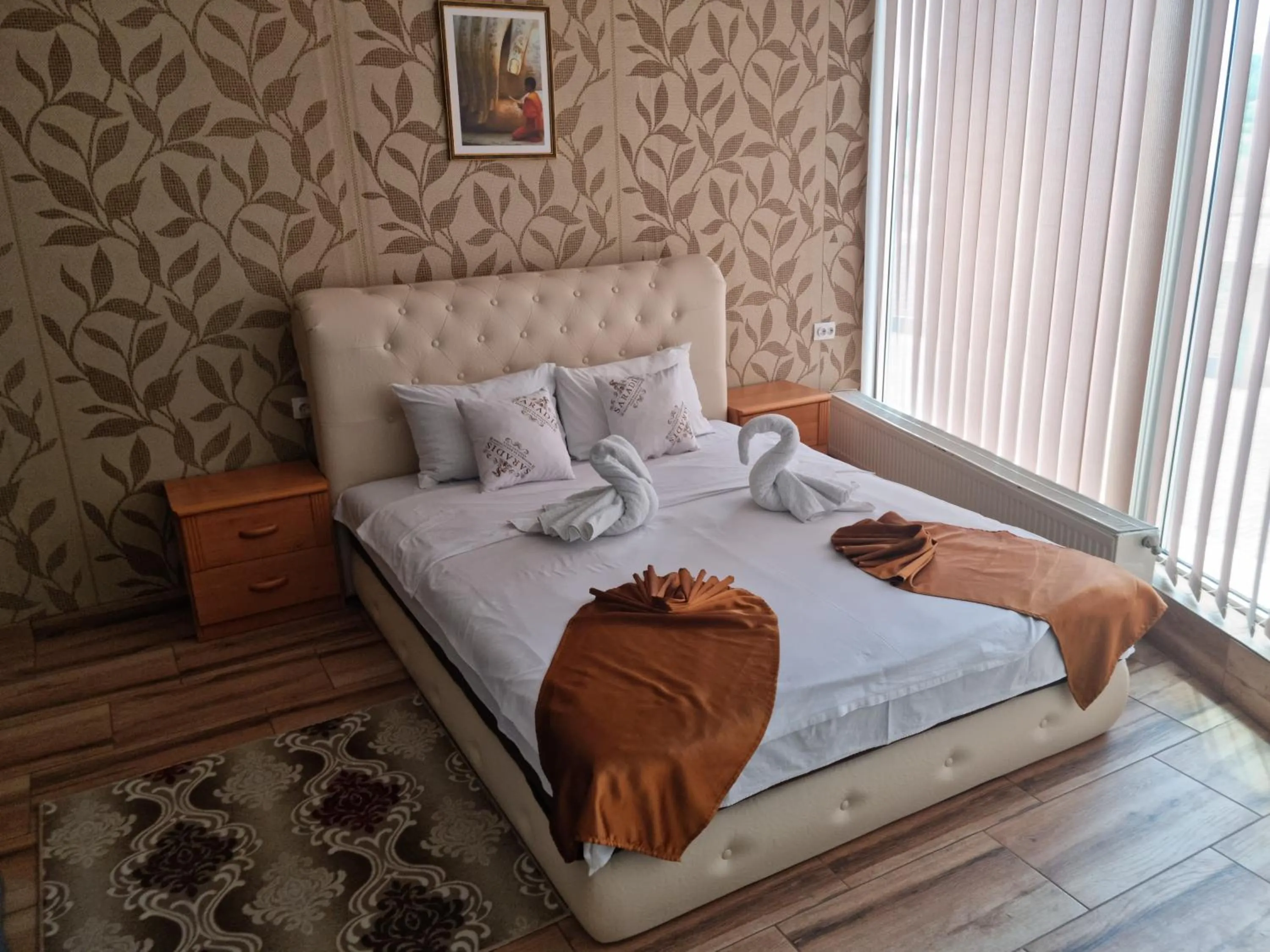 Bed in Hotel Saradis