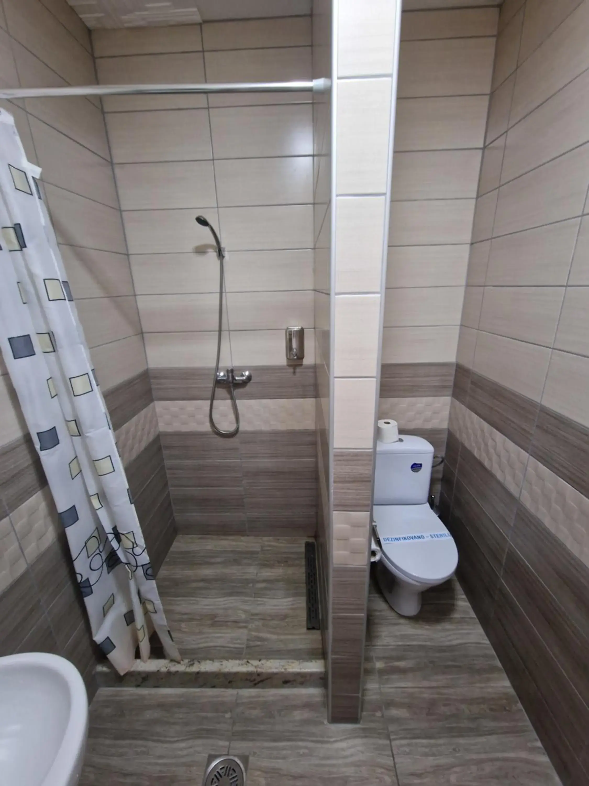 Standard Twin Room in Hotel Saradis Standard Twin Room in Hotel Saradis