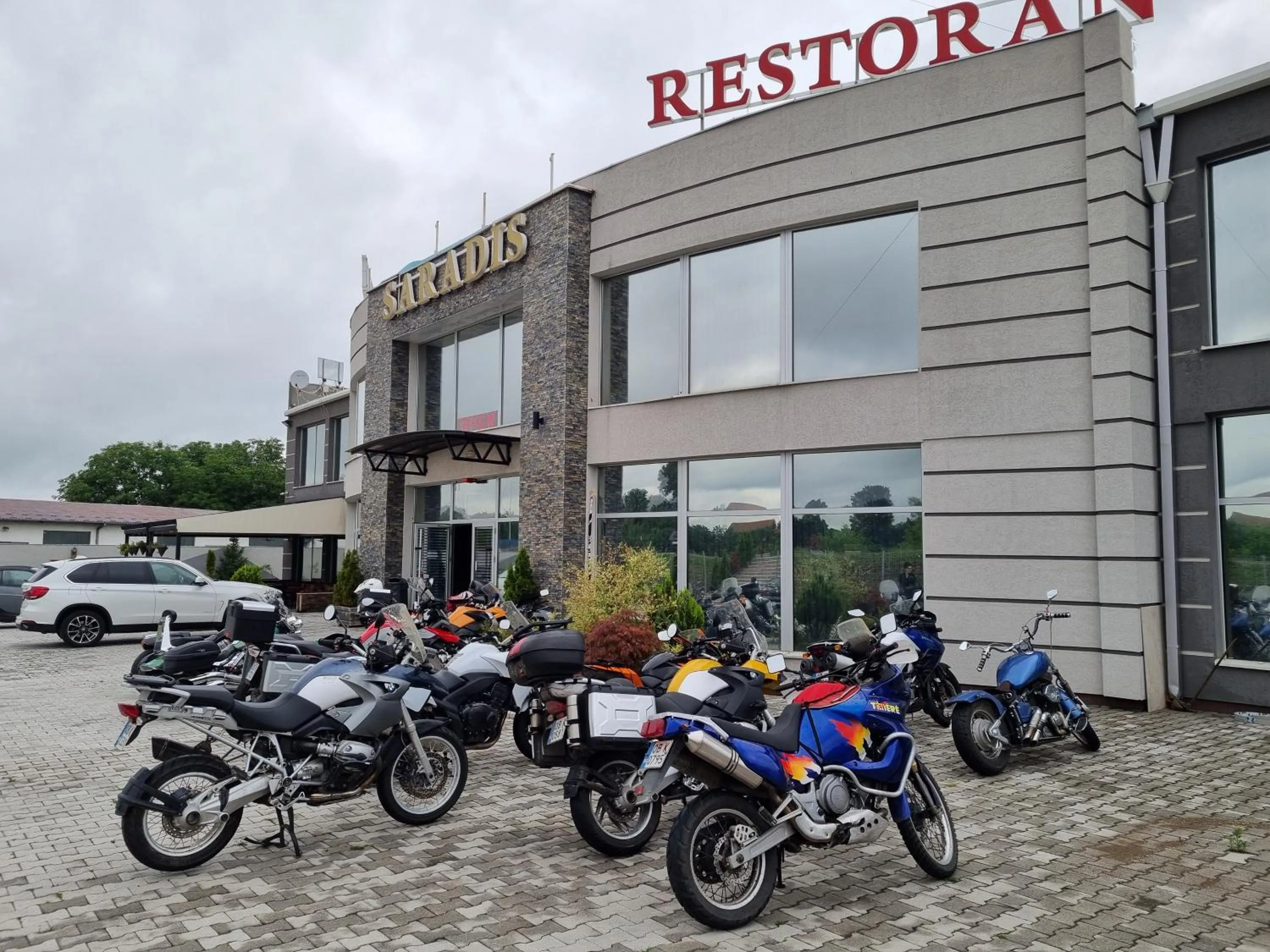 Cycling in Hotel Saradis