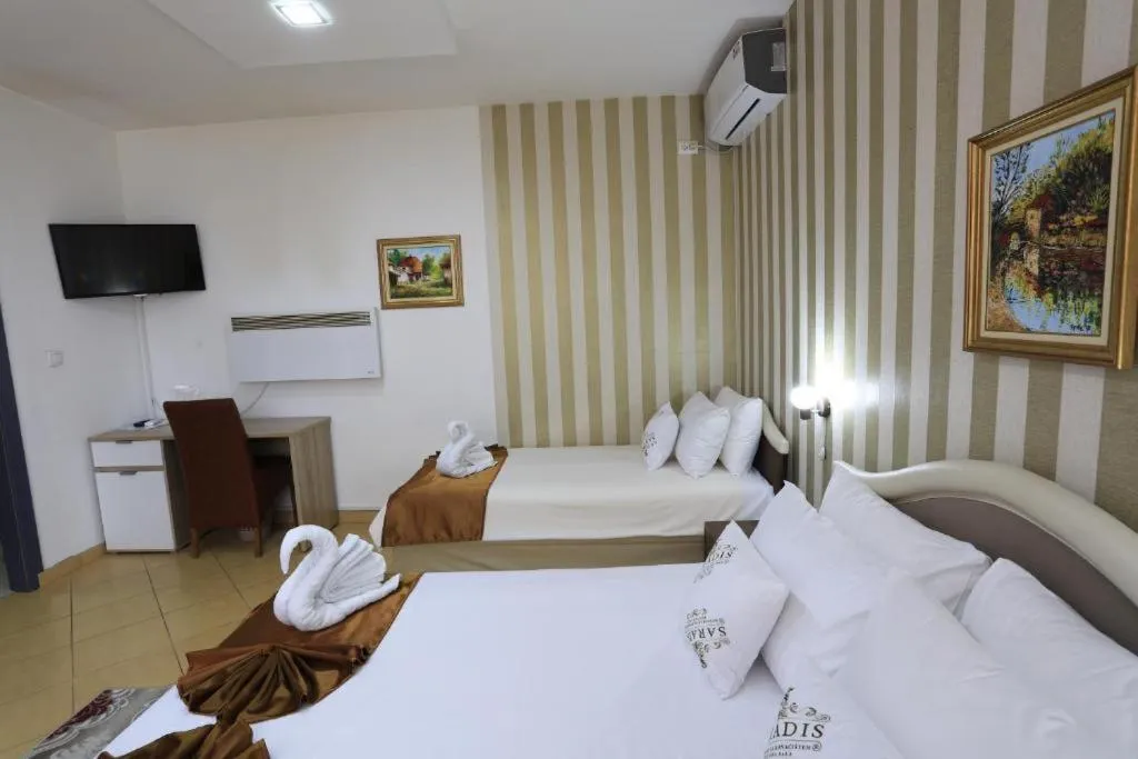 Photo of the whole room, Bed in Hotel Saradis