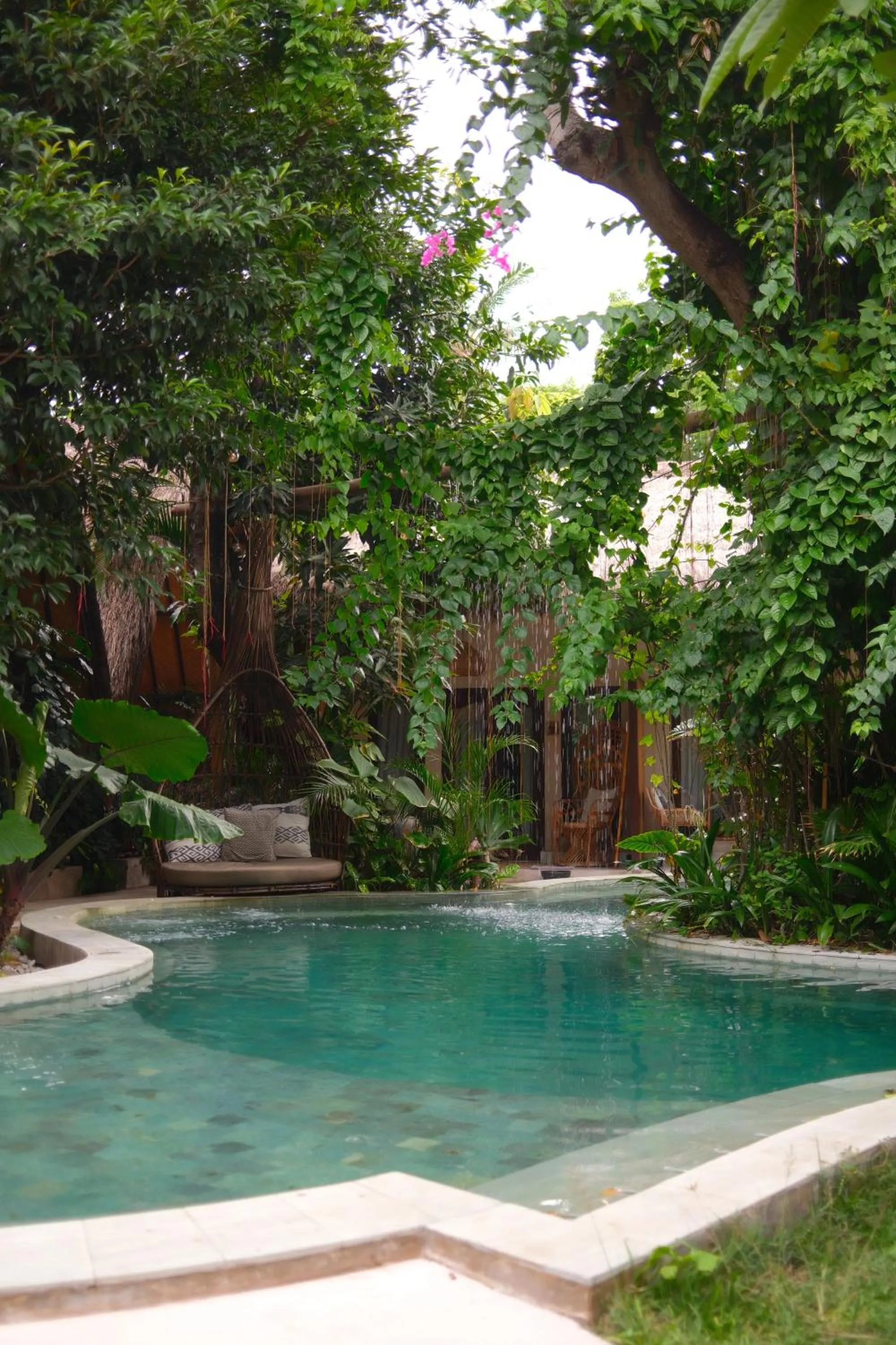 Spring in Hani Hideaway