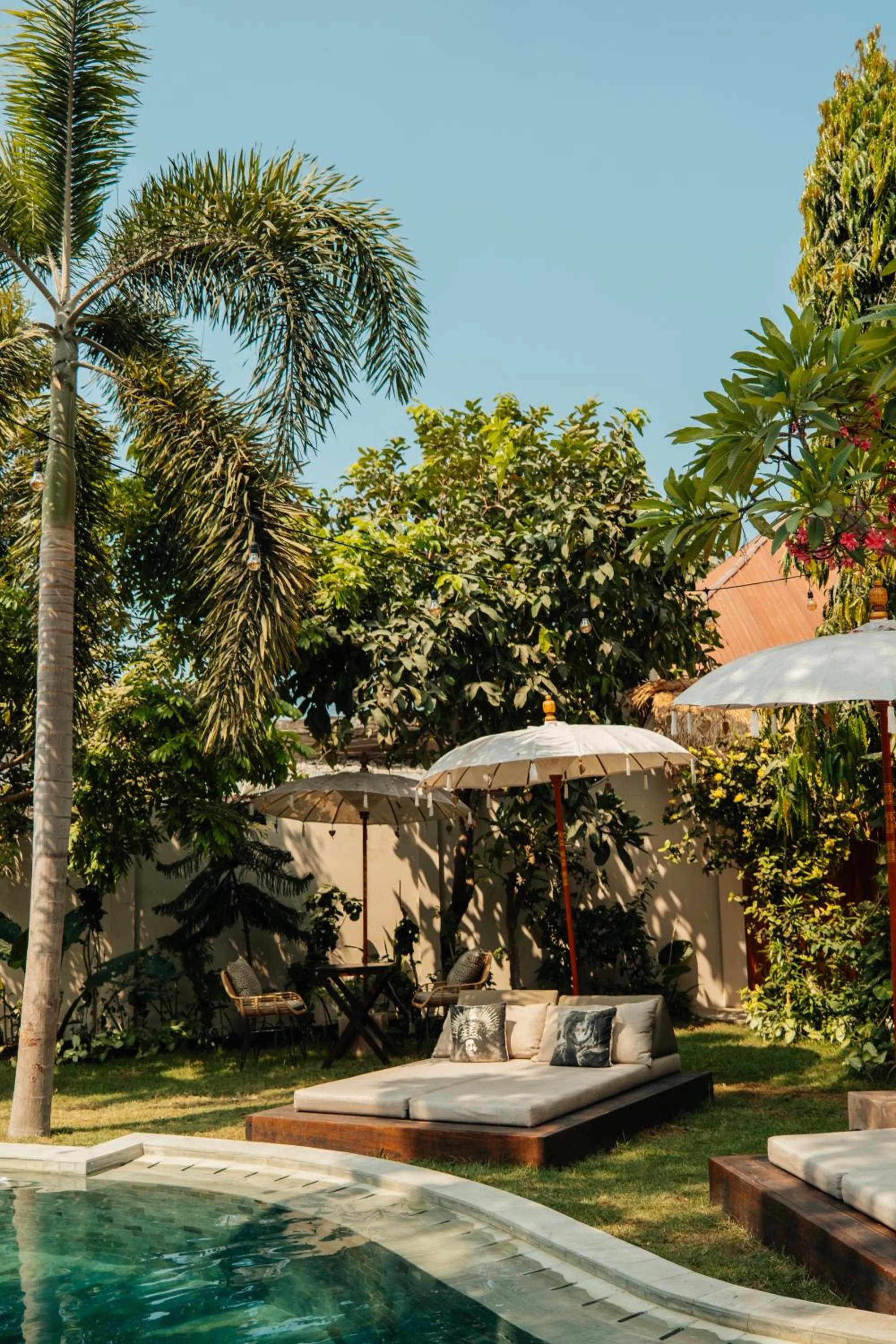 Day in Hani Hideaway