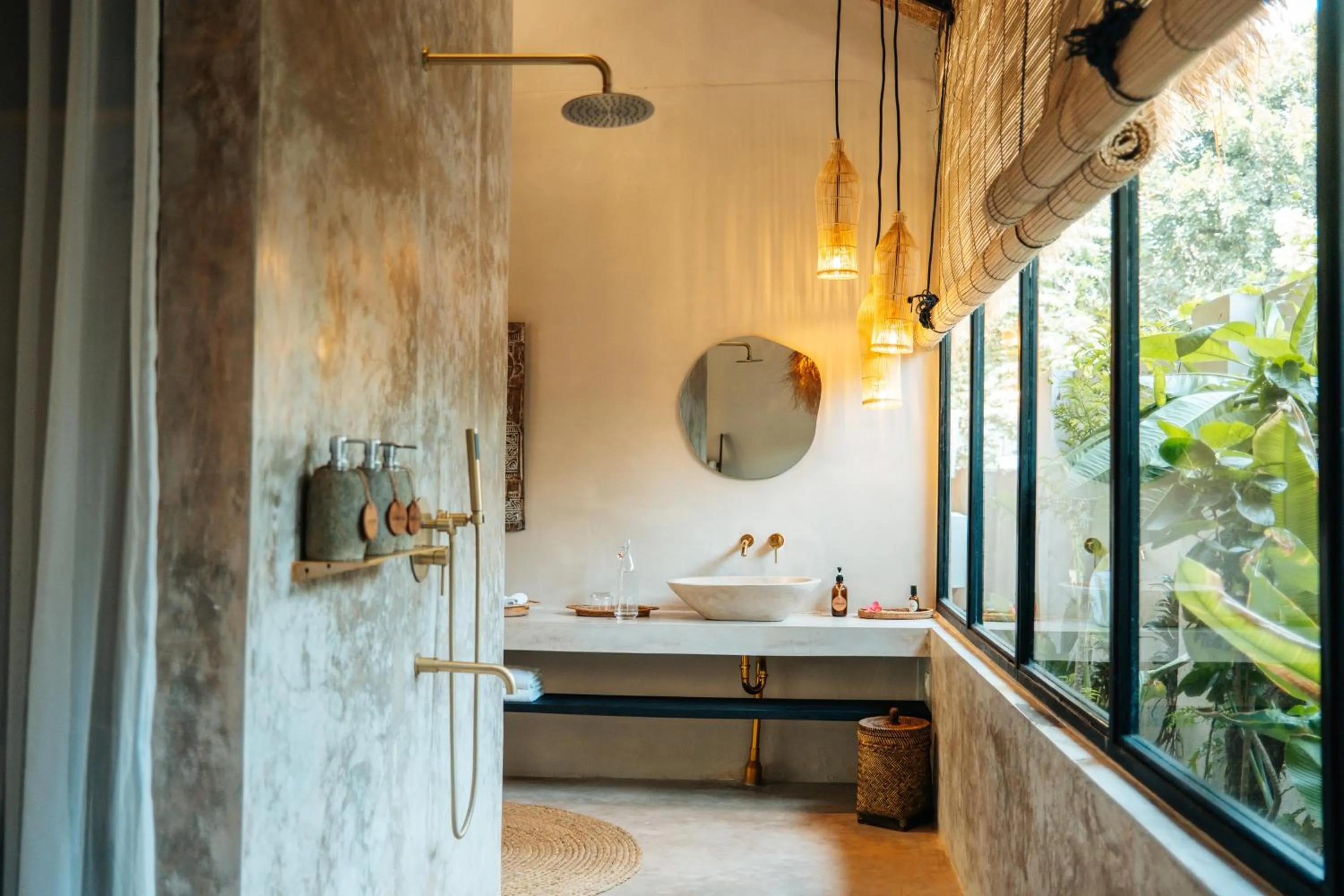 Shower in Hani Hideaway