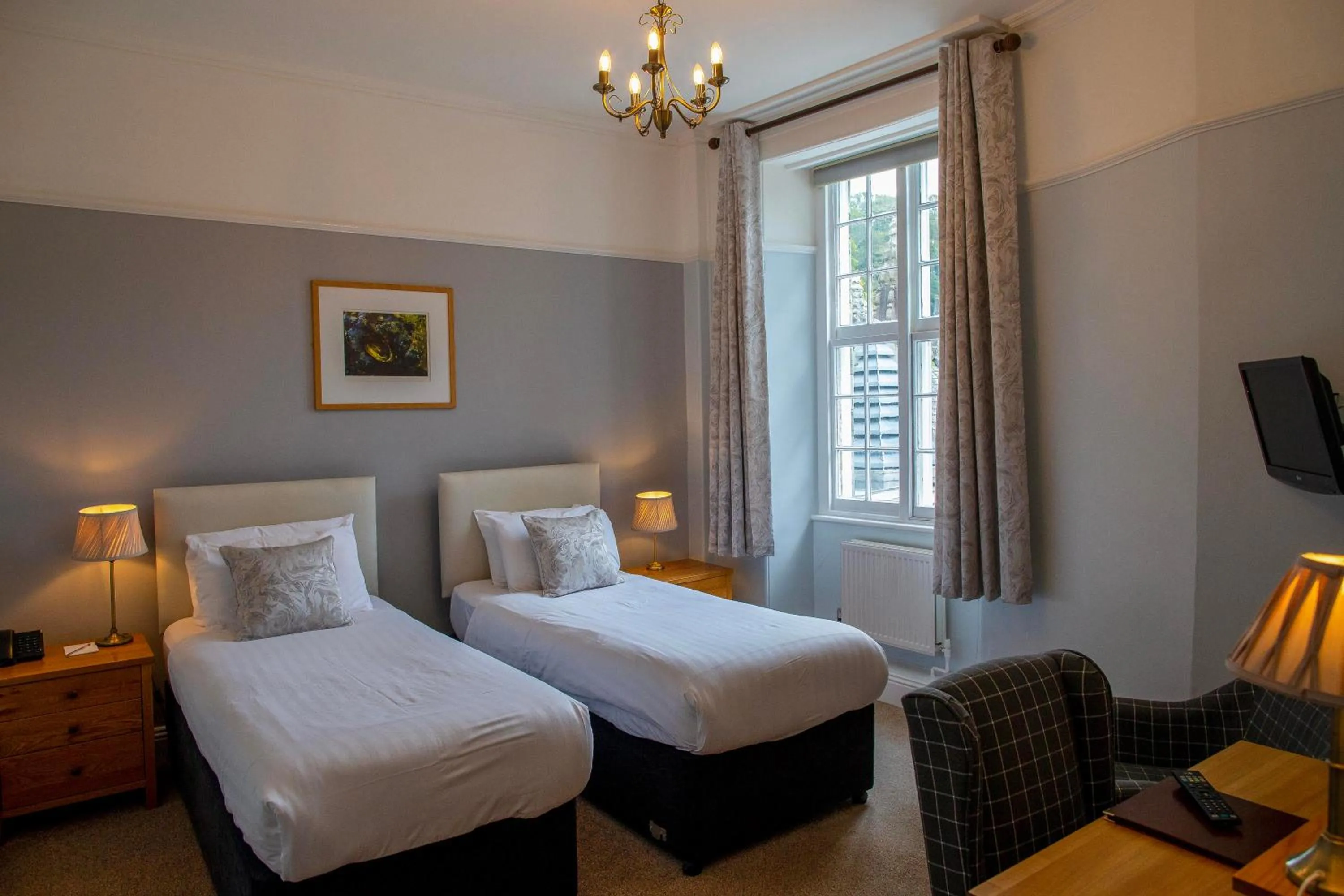 Bedroom, Bed in Bedford Hotel