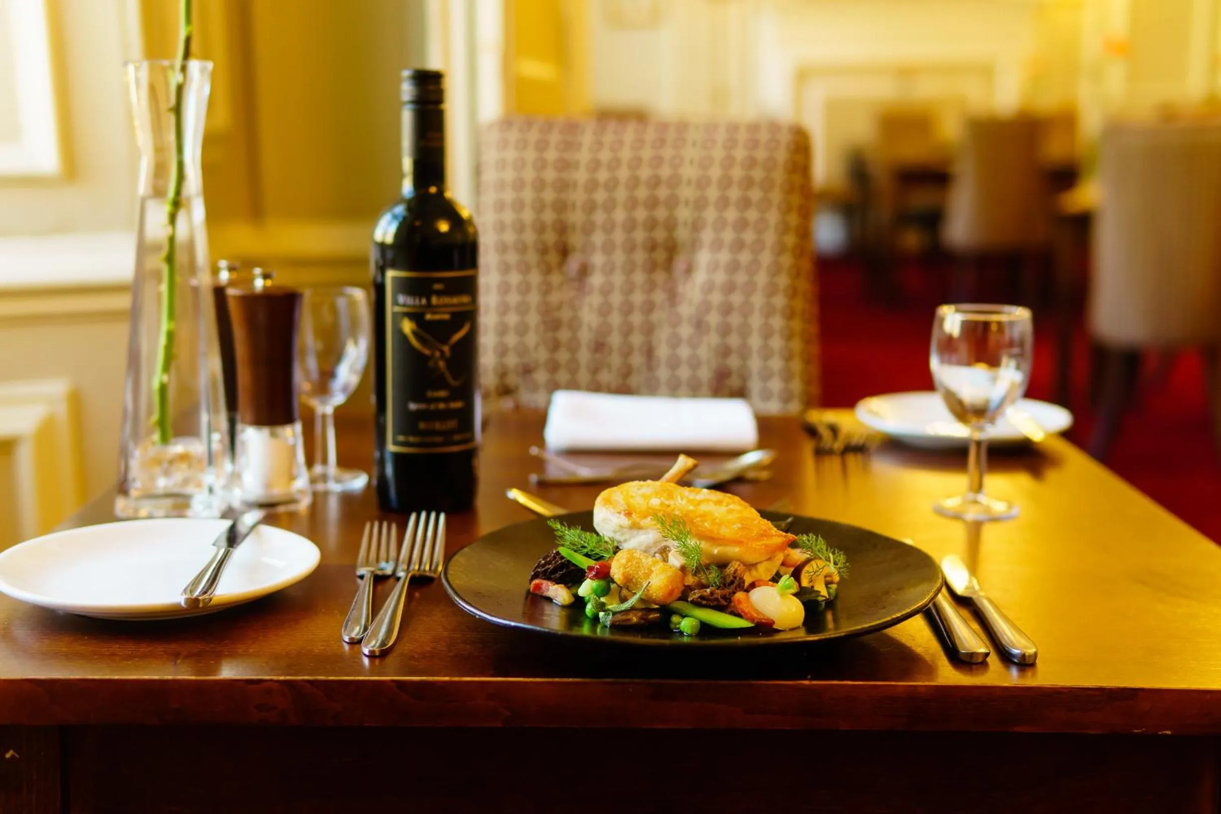 Lunch in Bedford Hotel