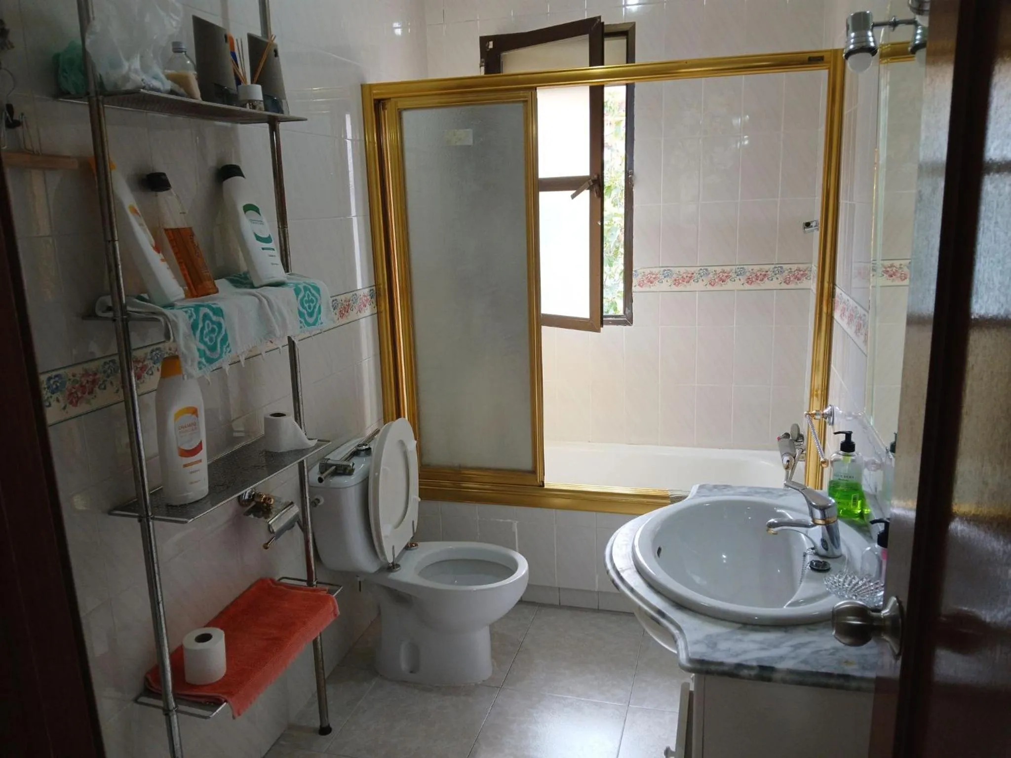 Bathroom in Private Double Room Toledo