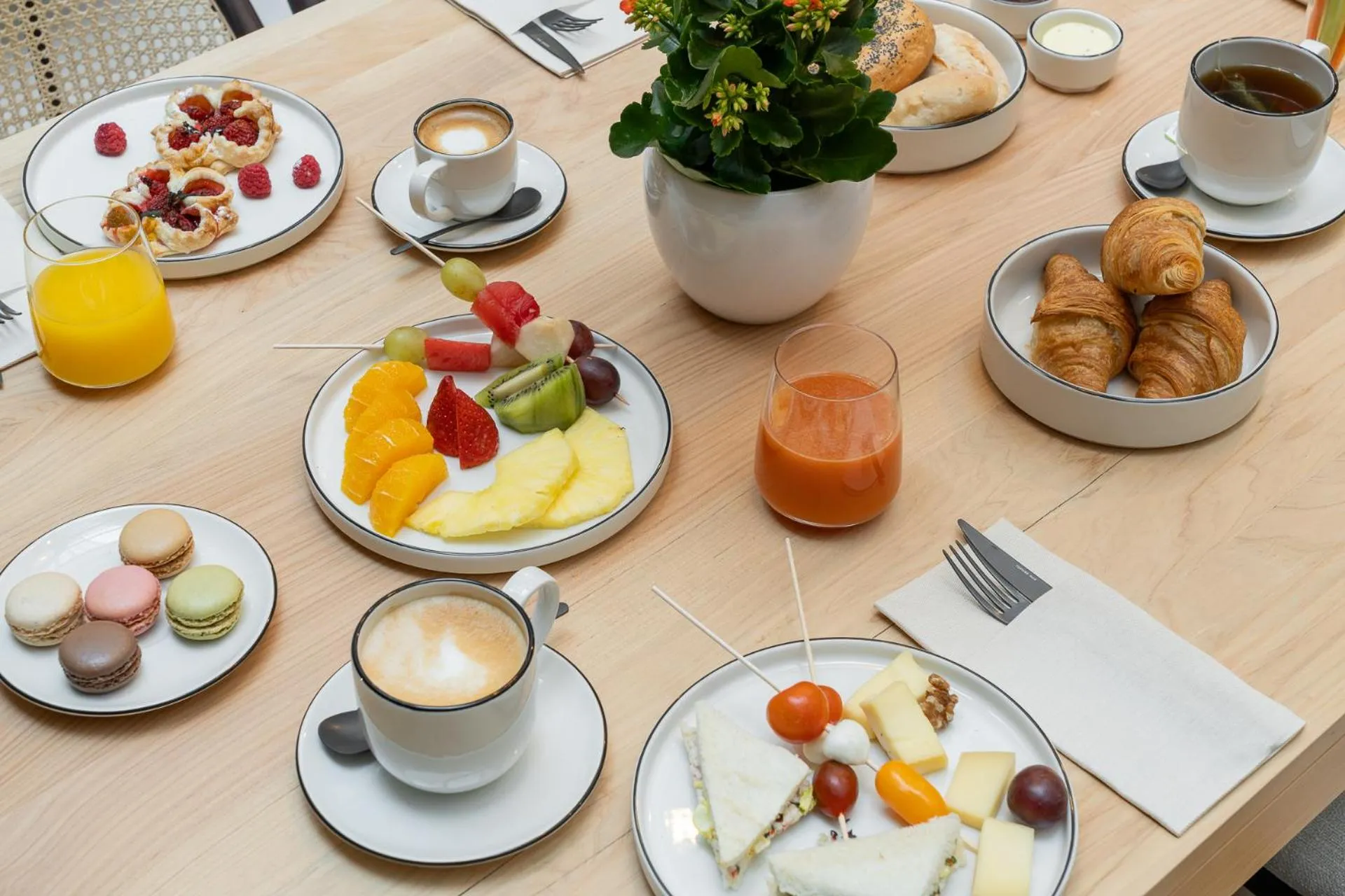 Breakfast in Sercotel EsteOeste