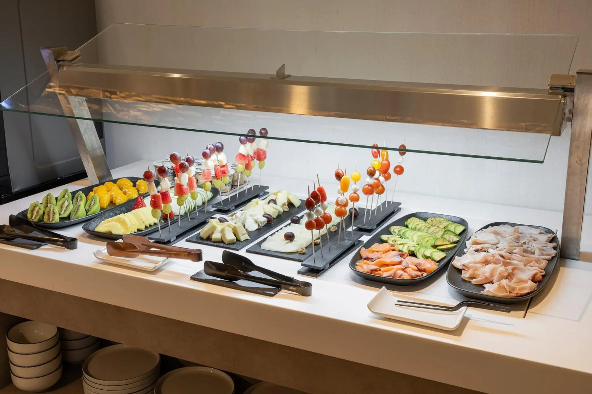 Buffet breakfast in Sercotel EsteOeste