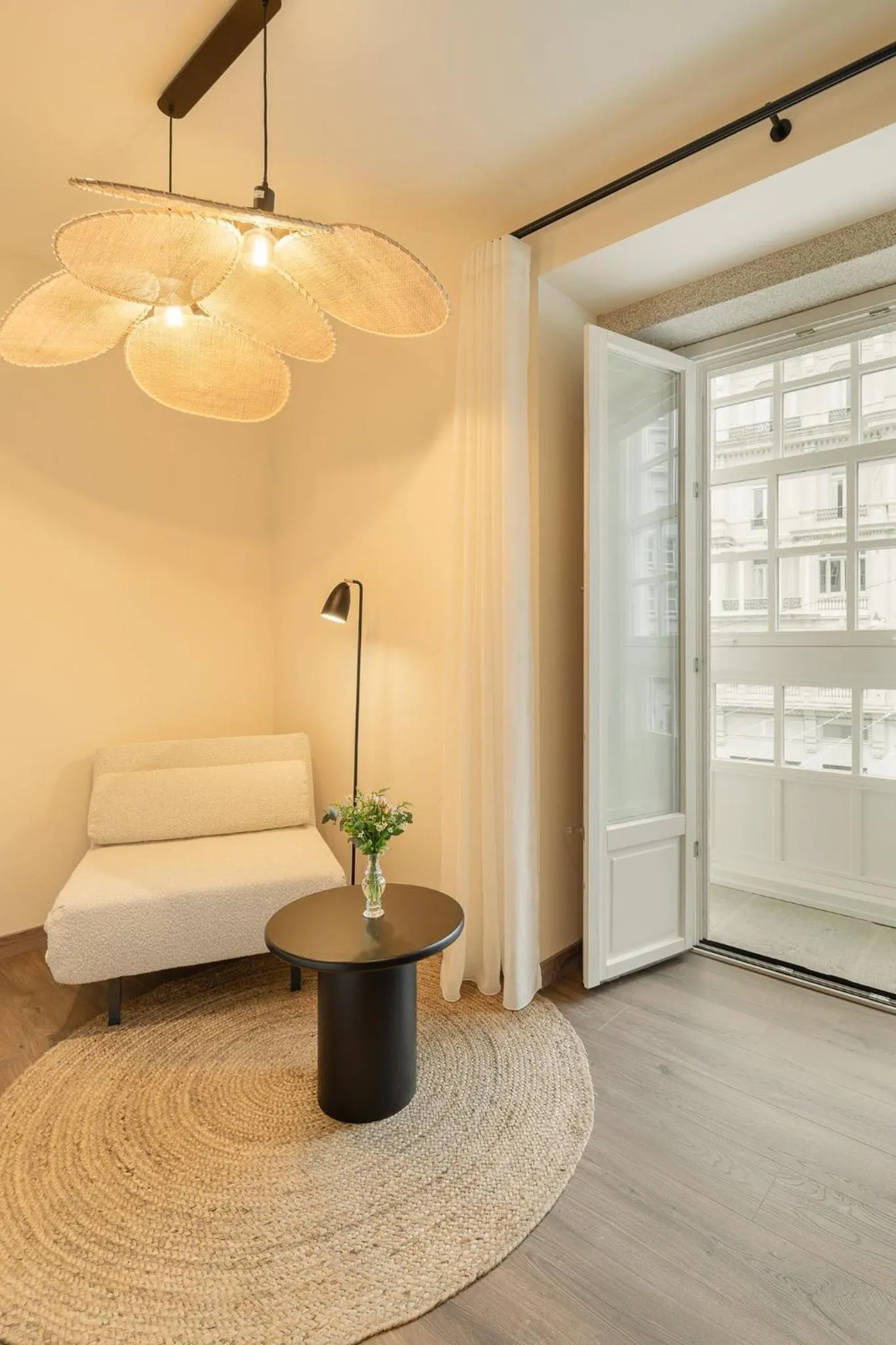 Photo of the whole room, Bed in Sercotel EsteOeste