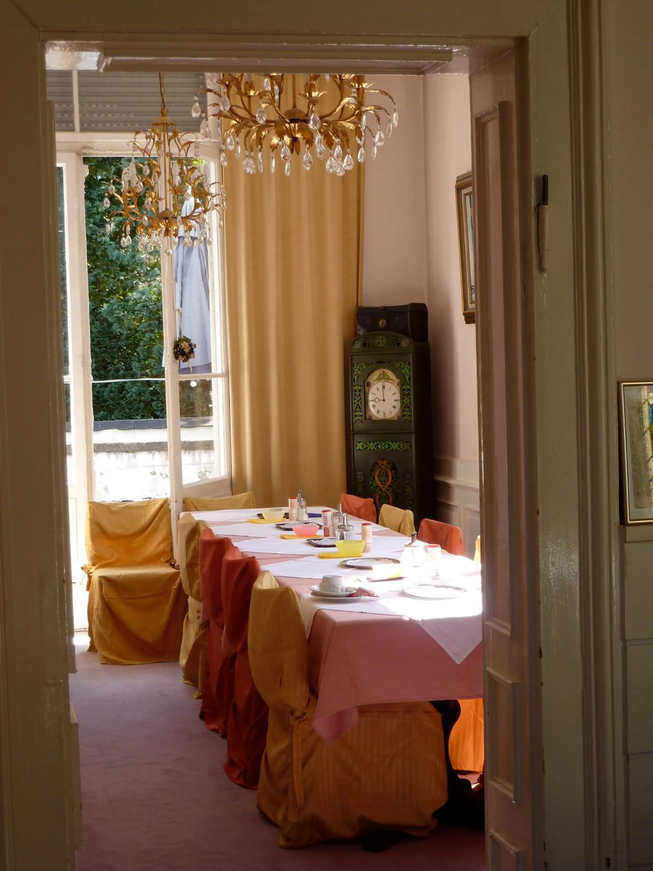 Restaurant/places to eat in Hotel Waldfriede