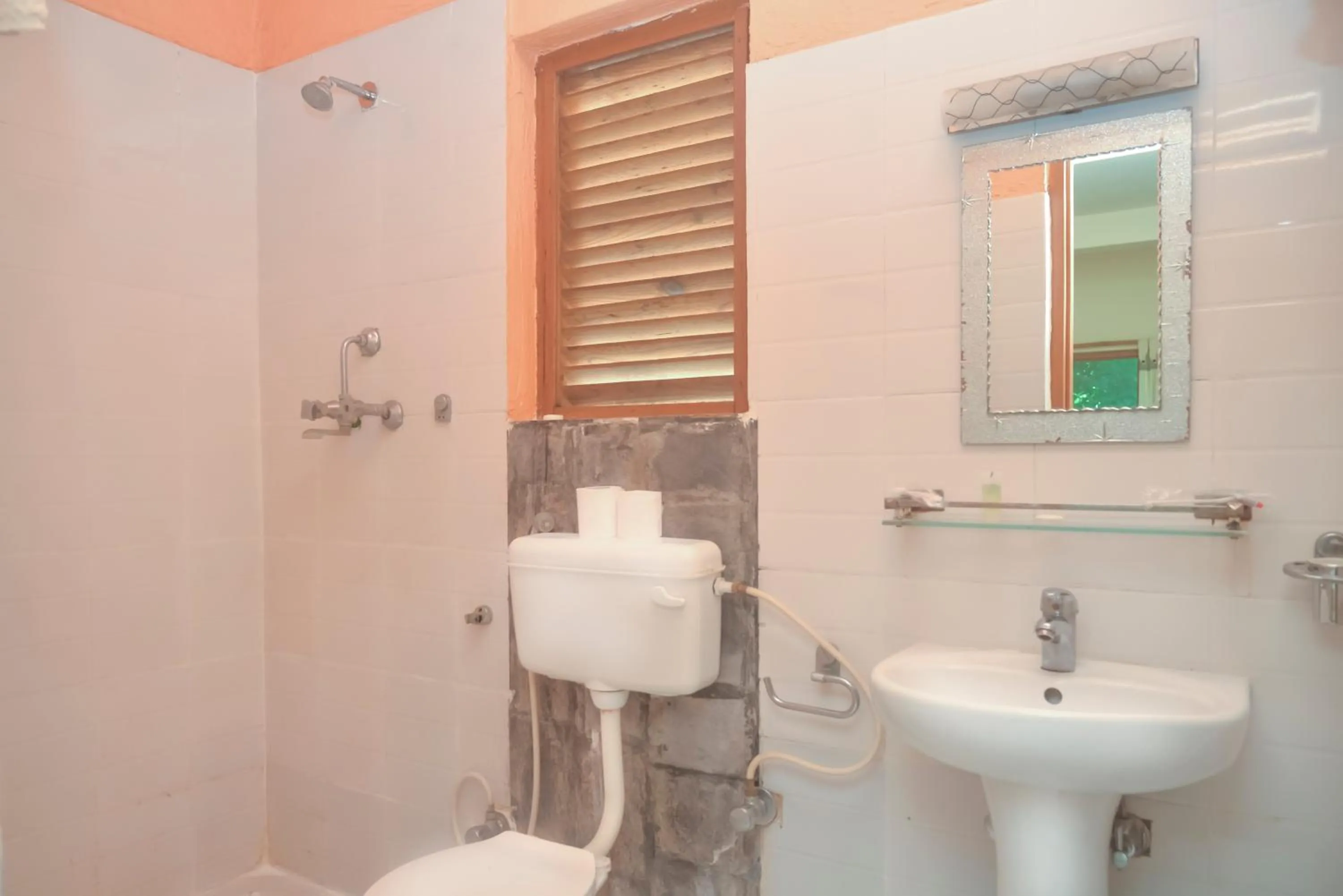 Bathroom in Chitwan Paradise Hotel