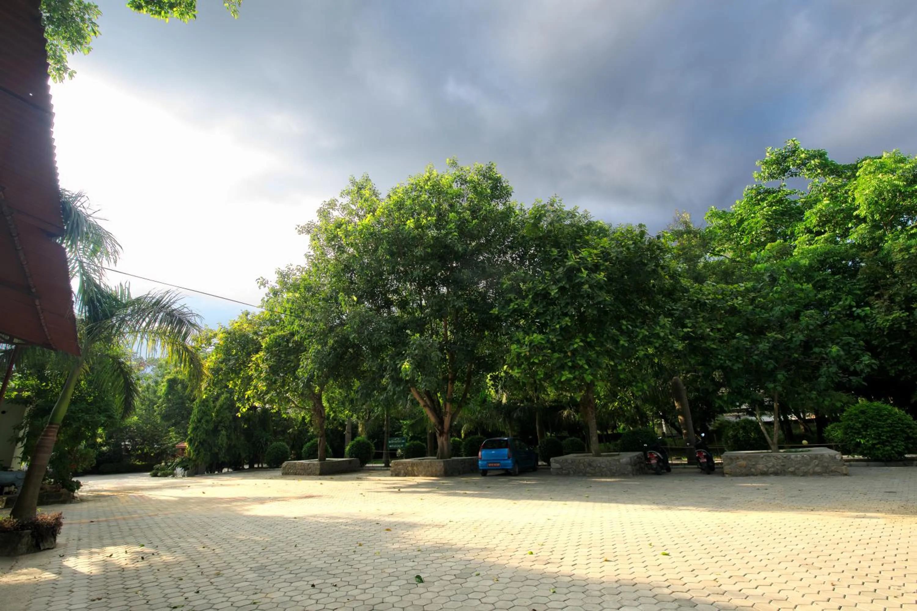 Parking in Chitwan Paradise Hotel