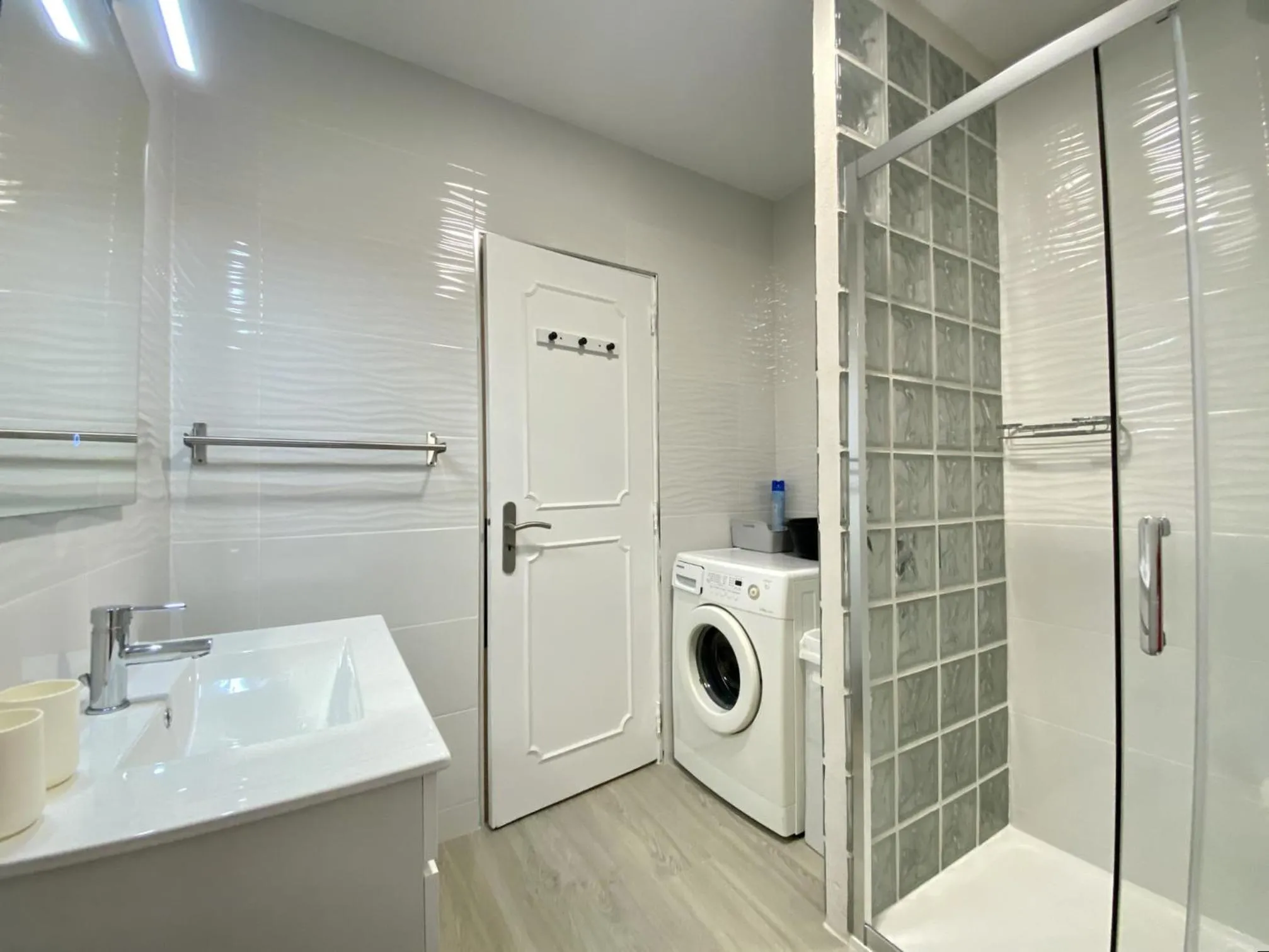 Bathroom in Albufeira Central 6 by Homing