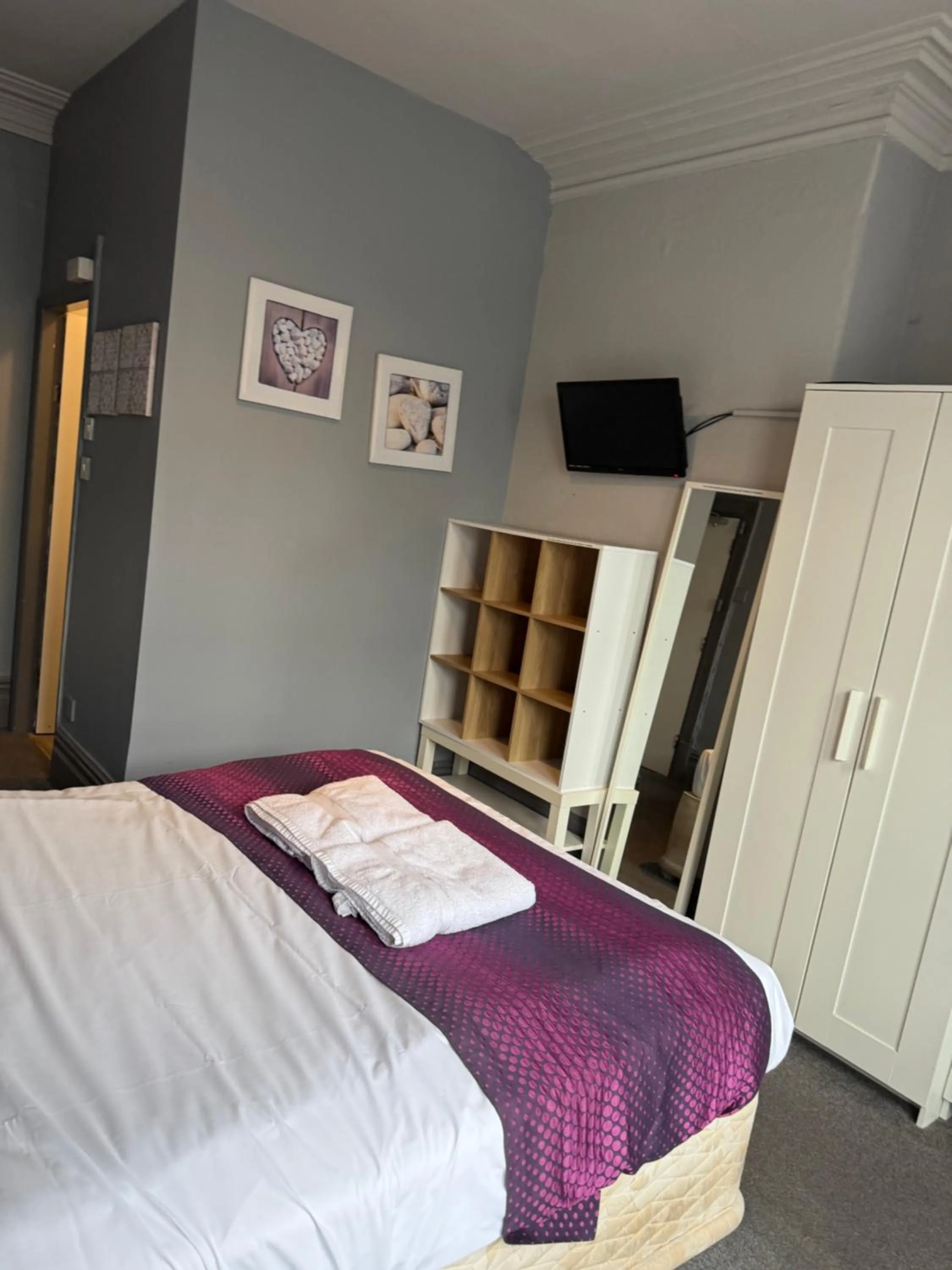 Bed in The Hotel And Bar Blackpool