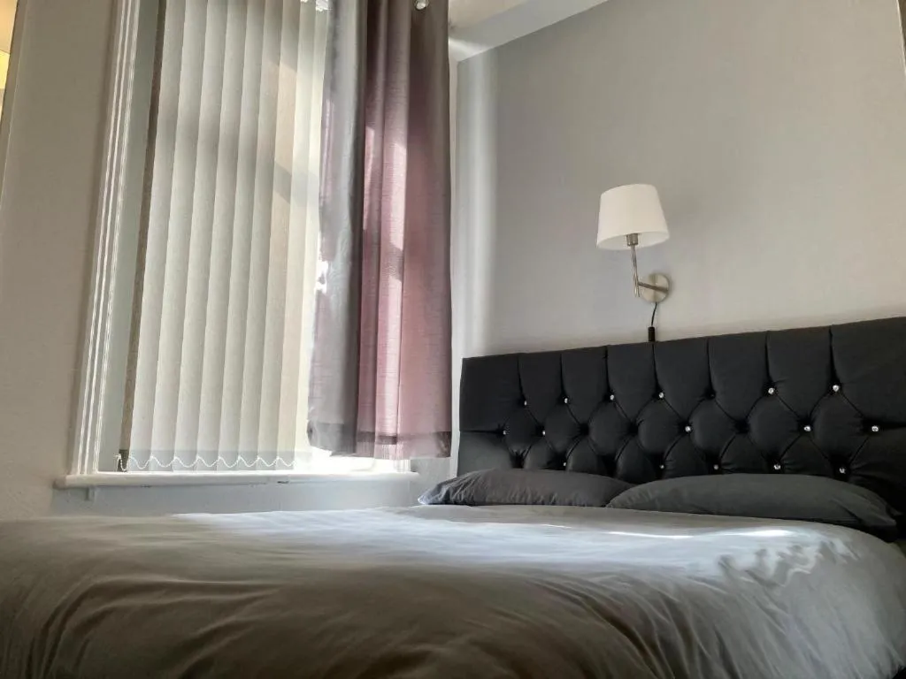 Bed in The Hotel And Bar Blackpool