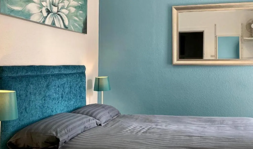 Bed in The Hotel And Bar Blackpool